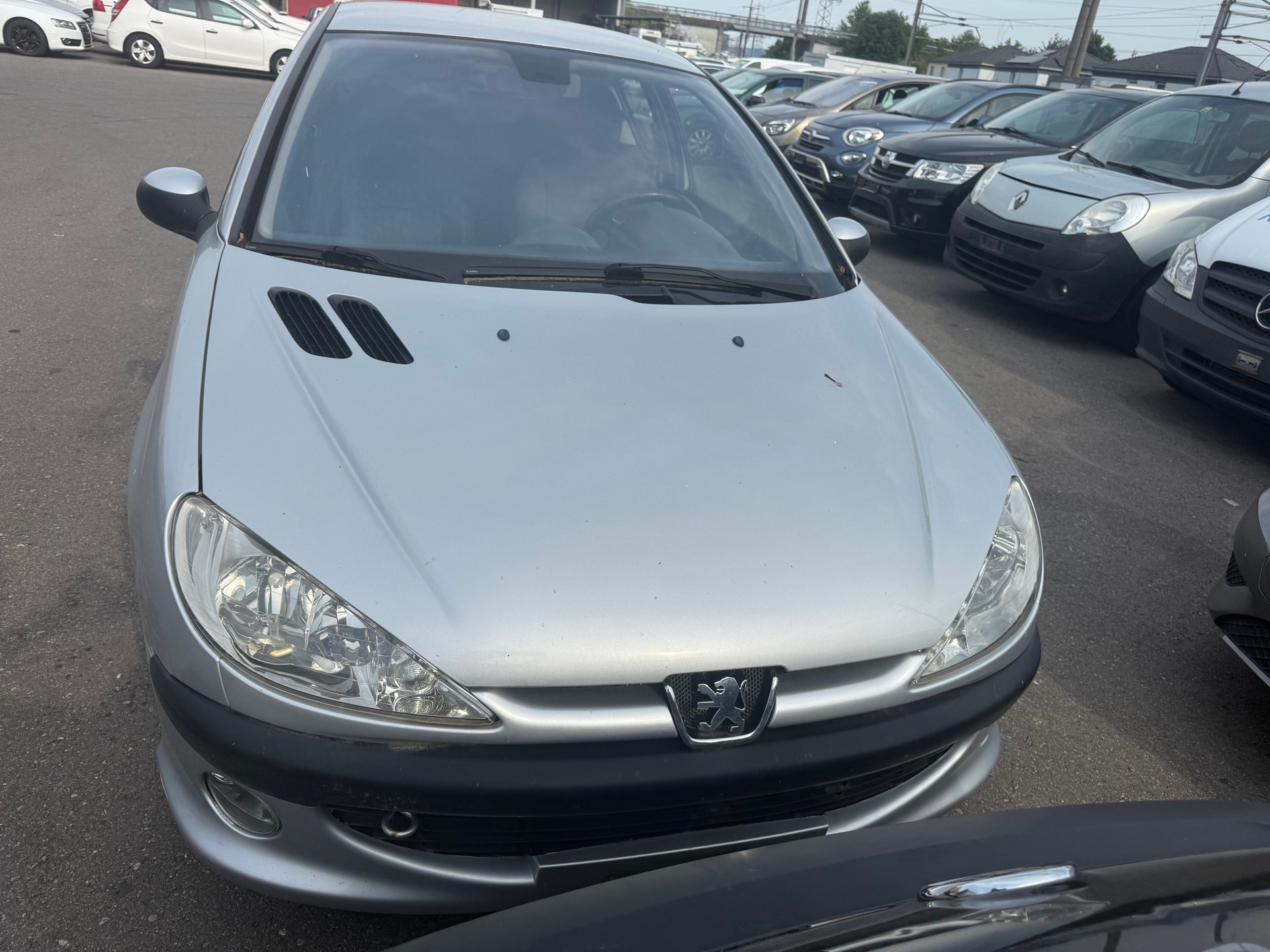 PEUGEOT 206 1.6 16V Quiksilver-image-0