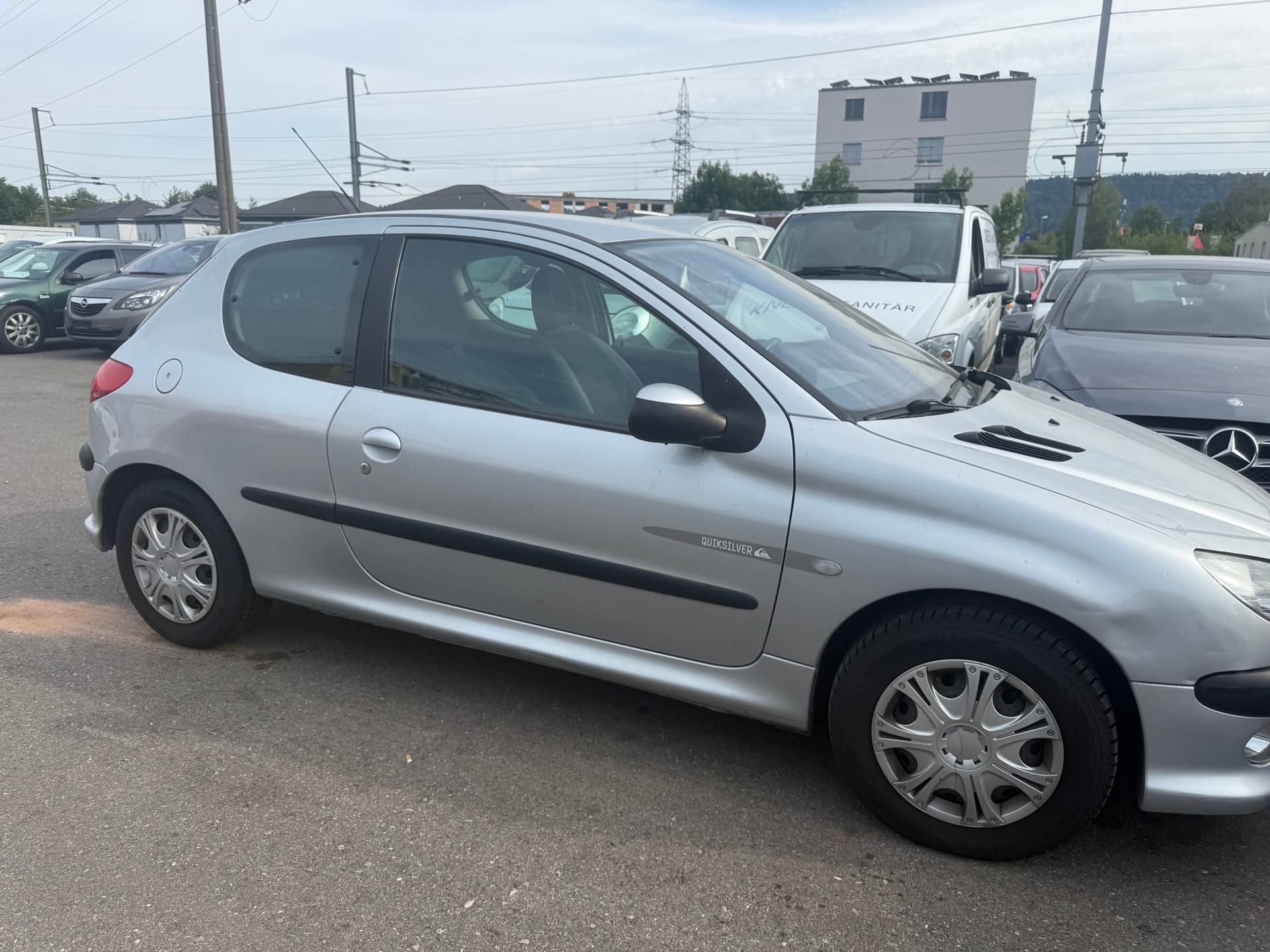 PEUGEOT 206 1.6 16V Quiksilver-image-2