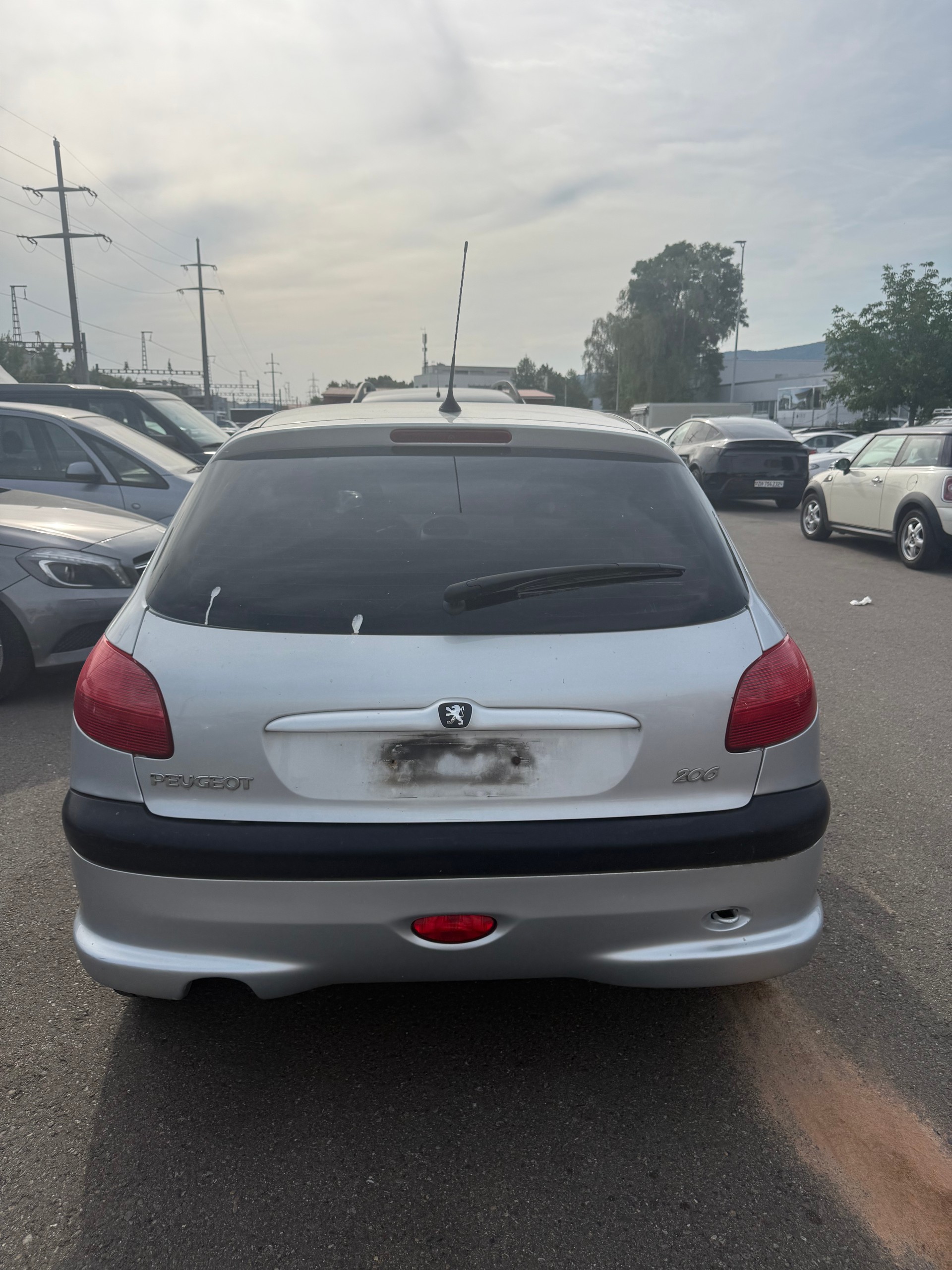 PEUGEOT 206 1.6 16V Quiksilver-image-3