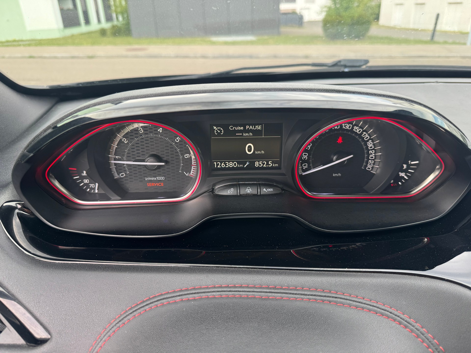 PEUGEOT 208 1.6 Turbo GTi Sport-image-7