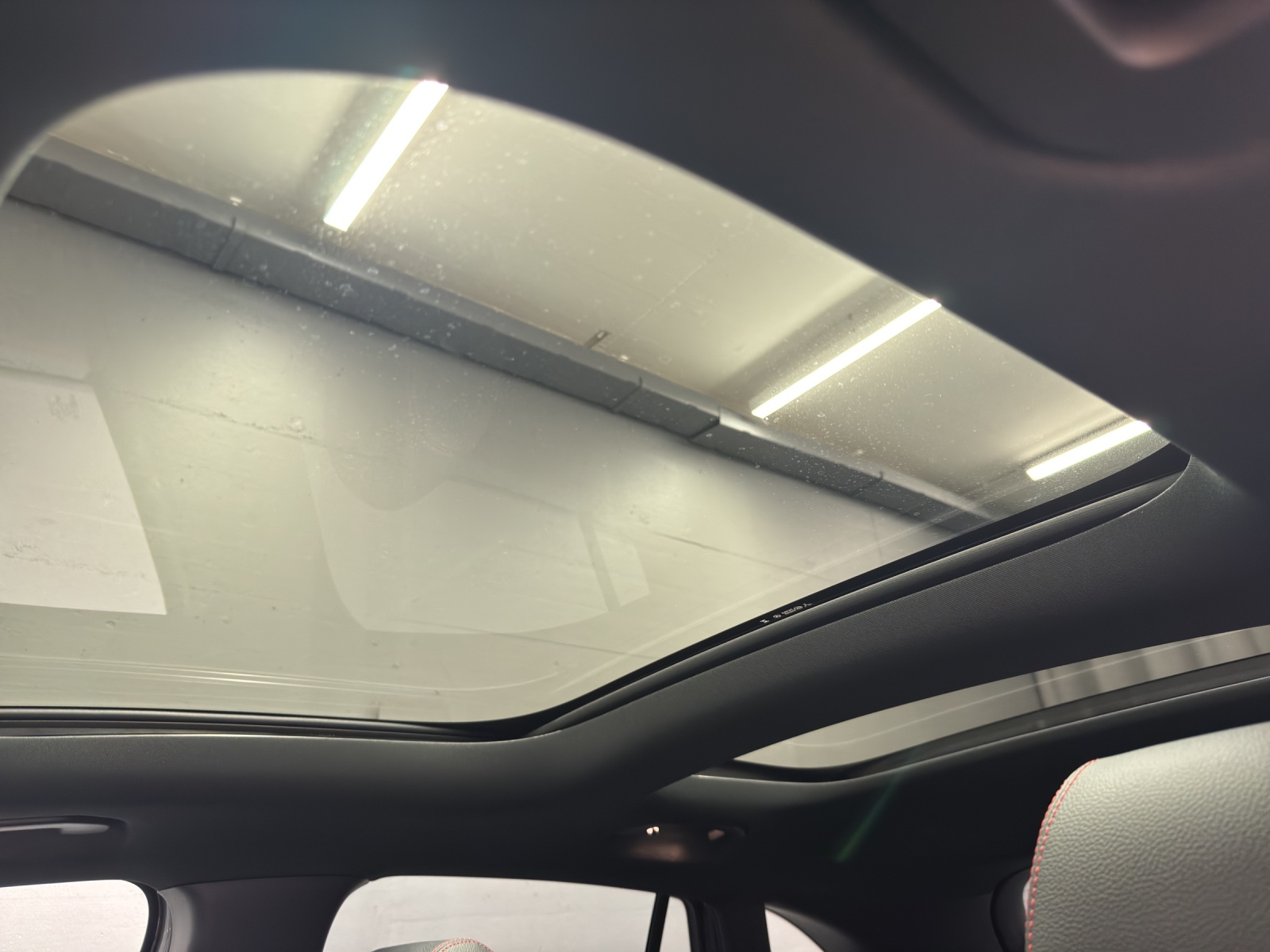 MERCEDES-BENZ GLA 250 AMG Line 4Matic Swiss Star-image-15