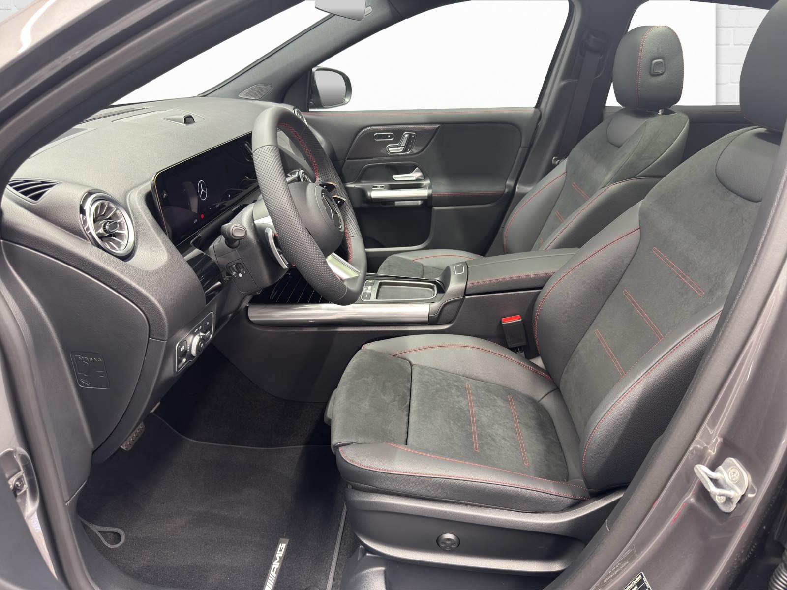 MERCEDES-BENZ GLA 250 AMG Line 4Matic Swiss Star-image-6