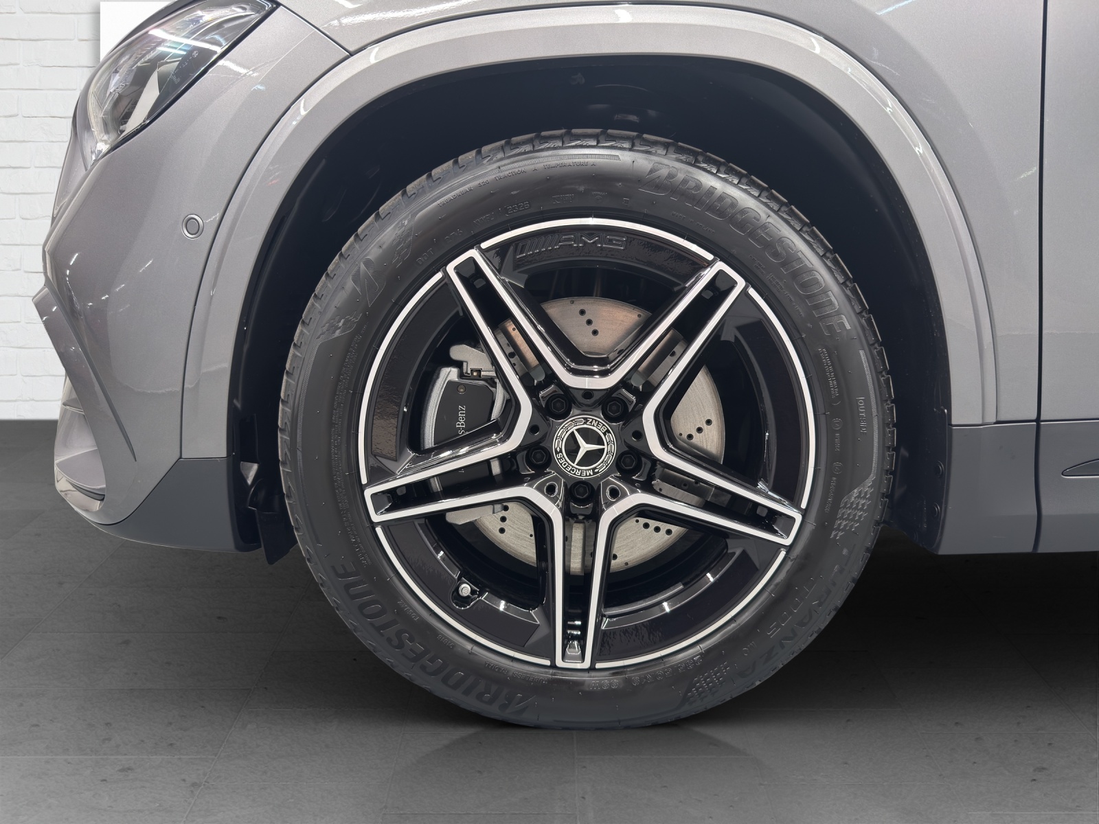 MERCEDES-BENZ GLA 250 AMG Line 4Matic Swiss Star-image-5