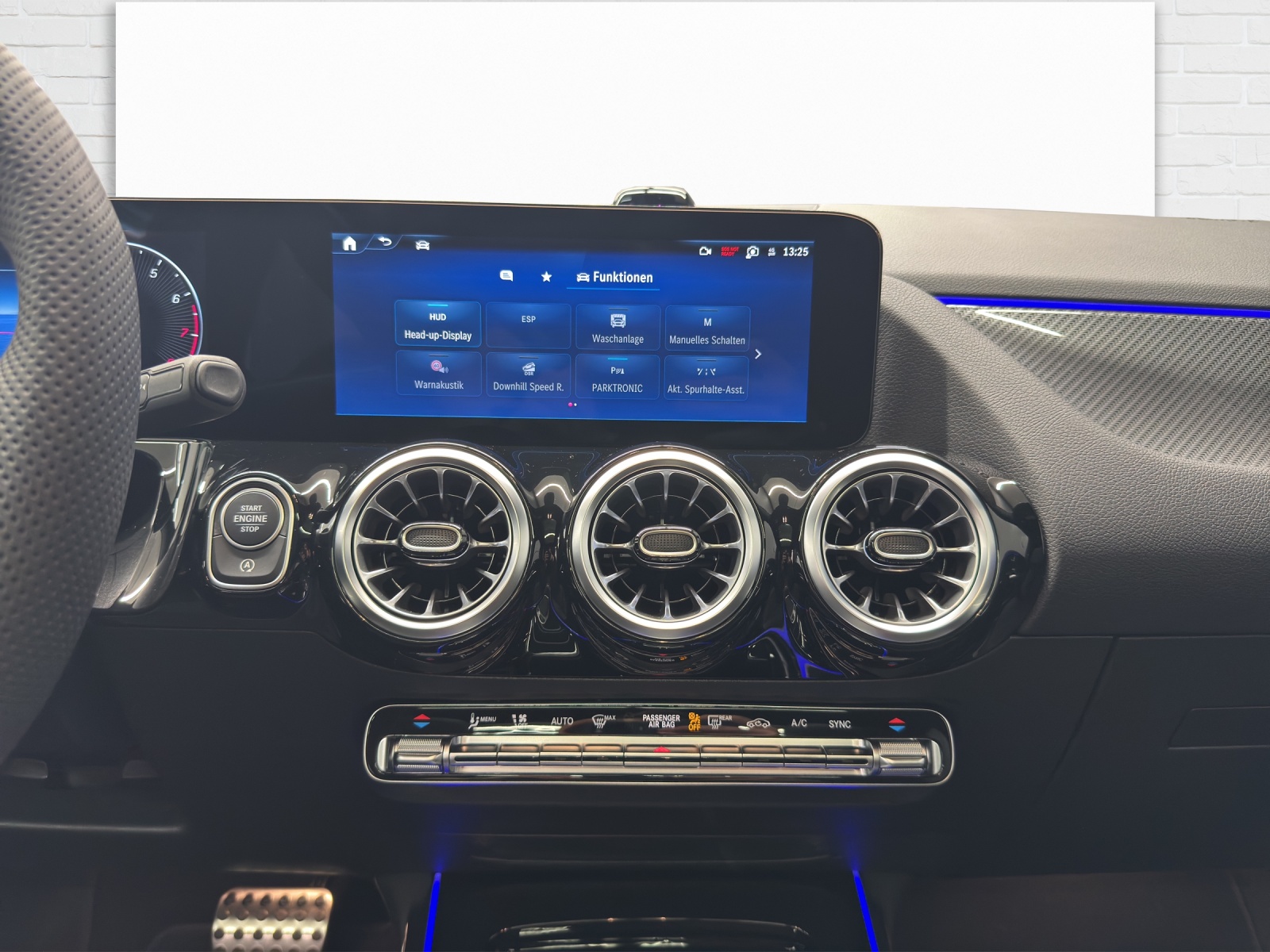 MERCEDES-BENZ GLA 250 AMG Line 4Matic Swiss Star-image-8