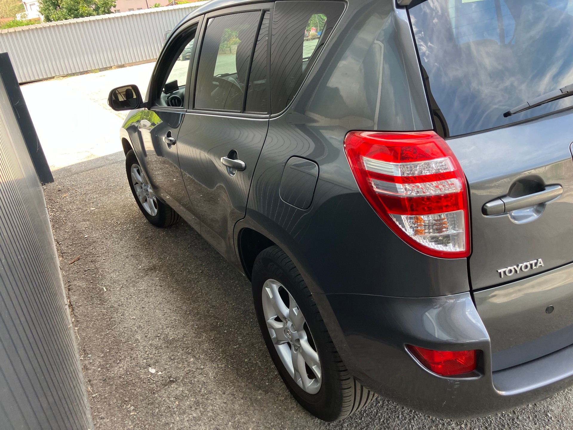TOYOTA RAV-4 2.0 16V Linea Luna Multidrive-image-2