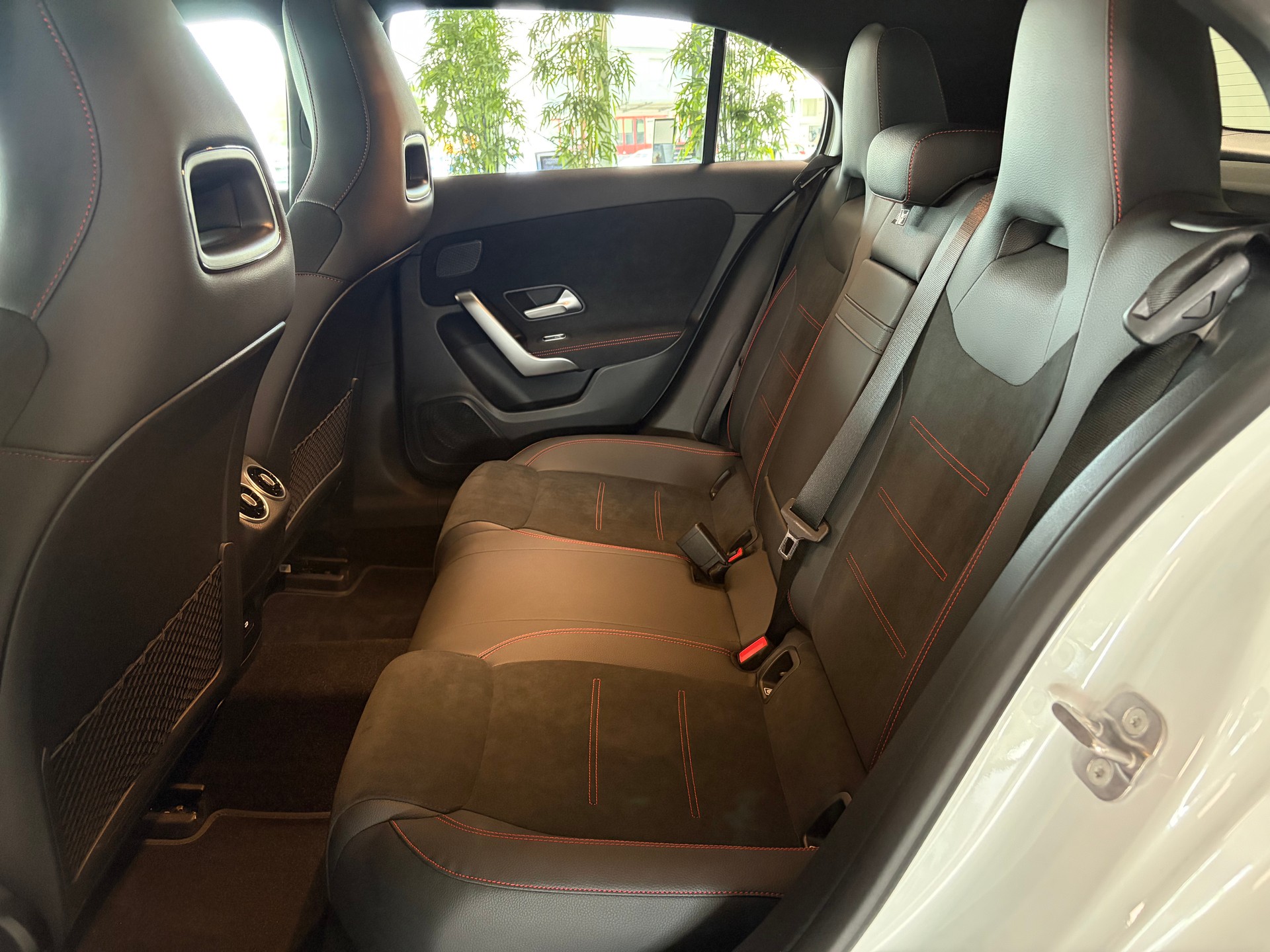 MERCEDES-BENZ A 250 4Matic 8G-DCT-image-7