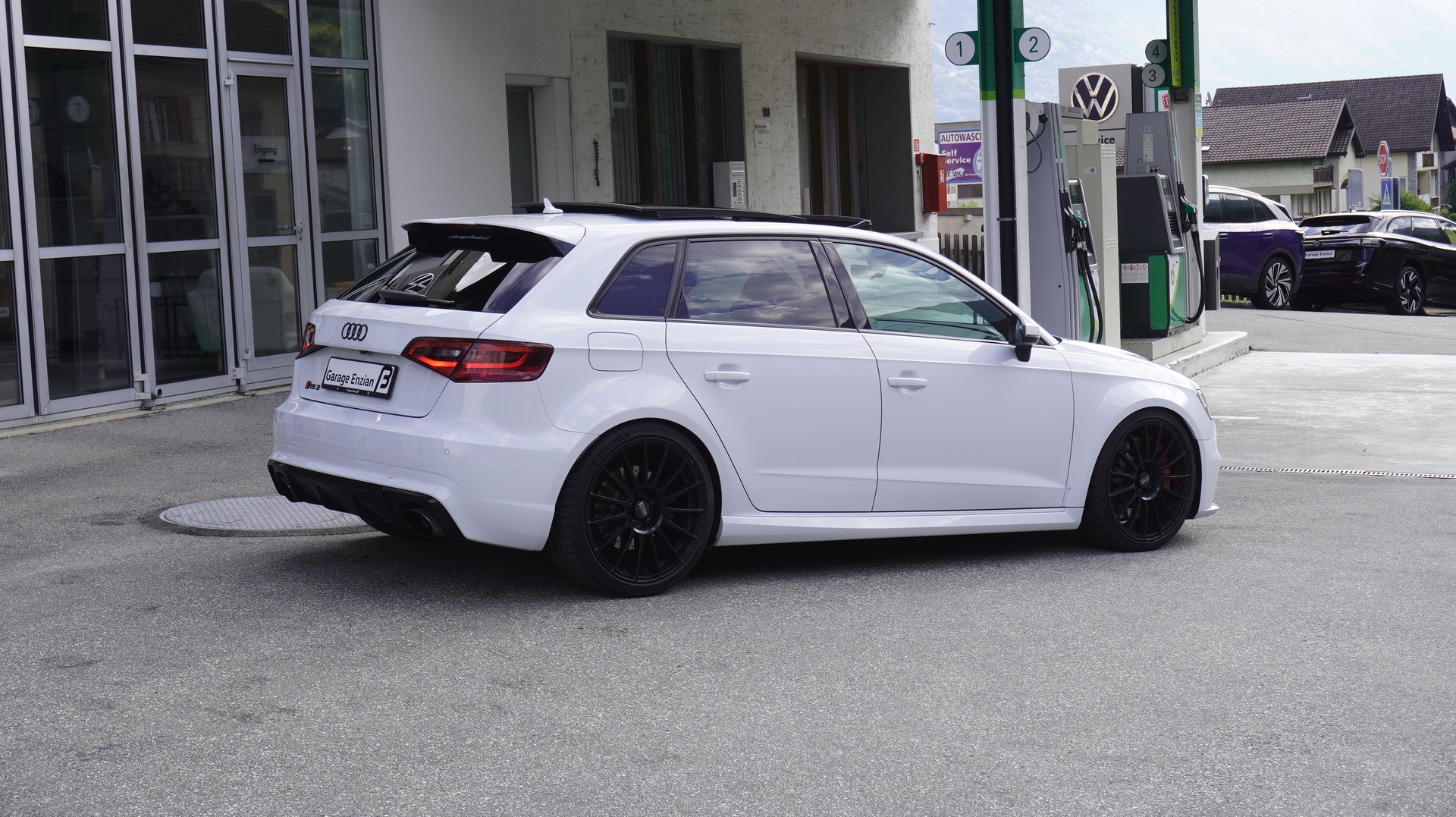 AUDI RS3 2.5 TSI quattro S-tronic-image-9