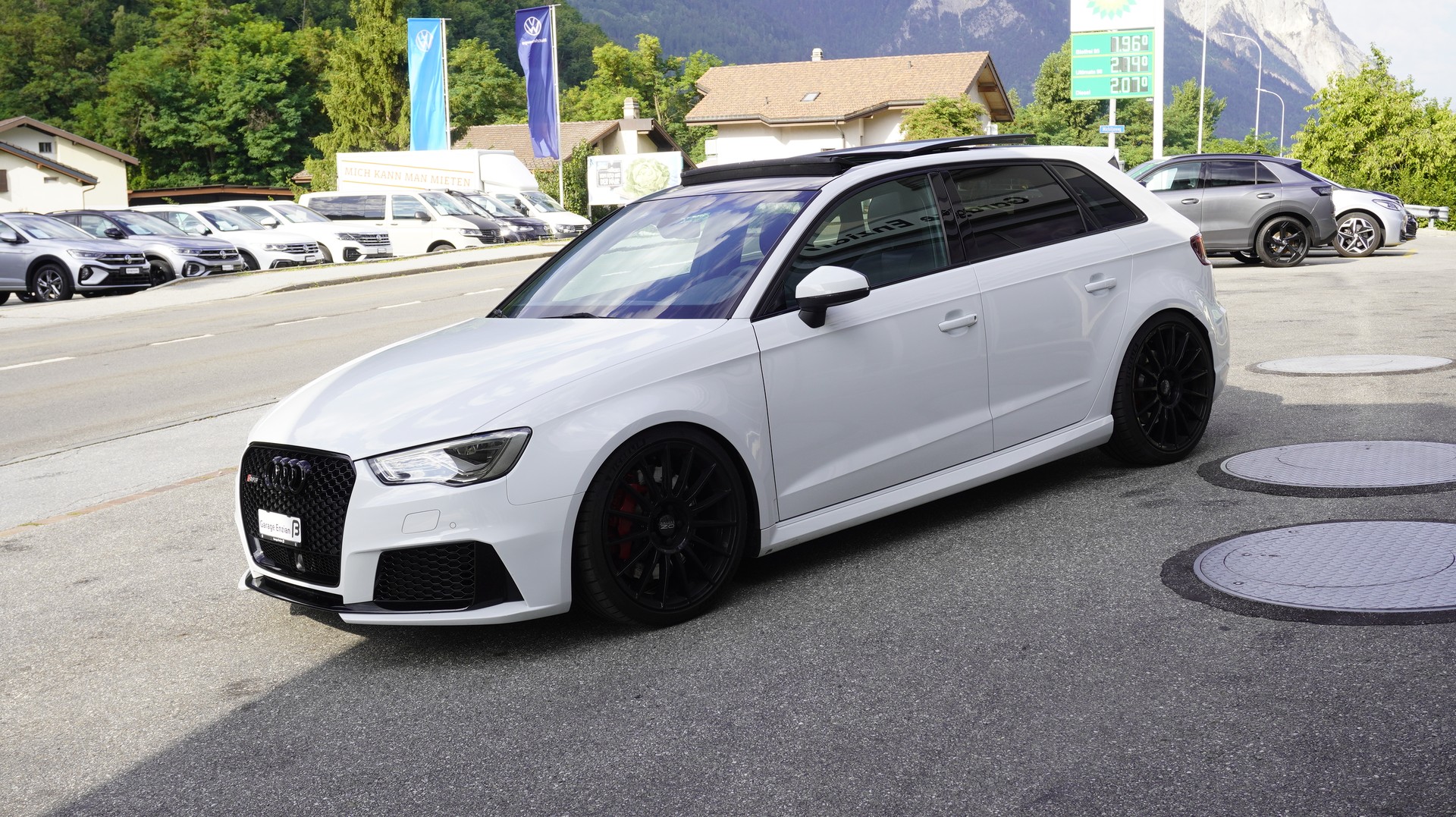 AUDI RS3 2.5 TSI quattro S-tronic-image-15