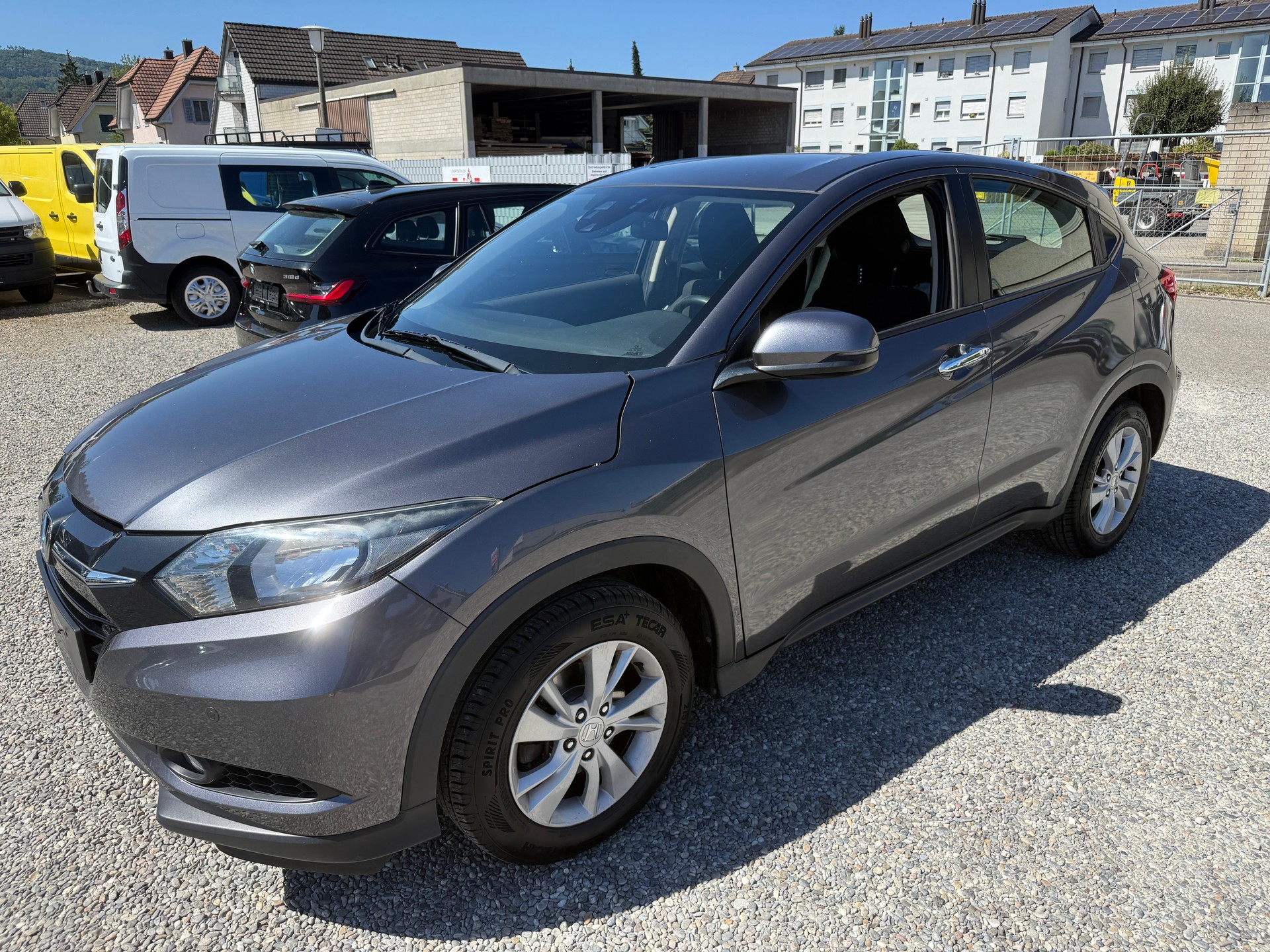 HONDA HR-V 1.6i-DTEC Elegance-image-1