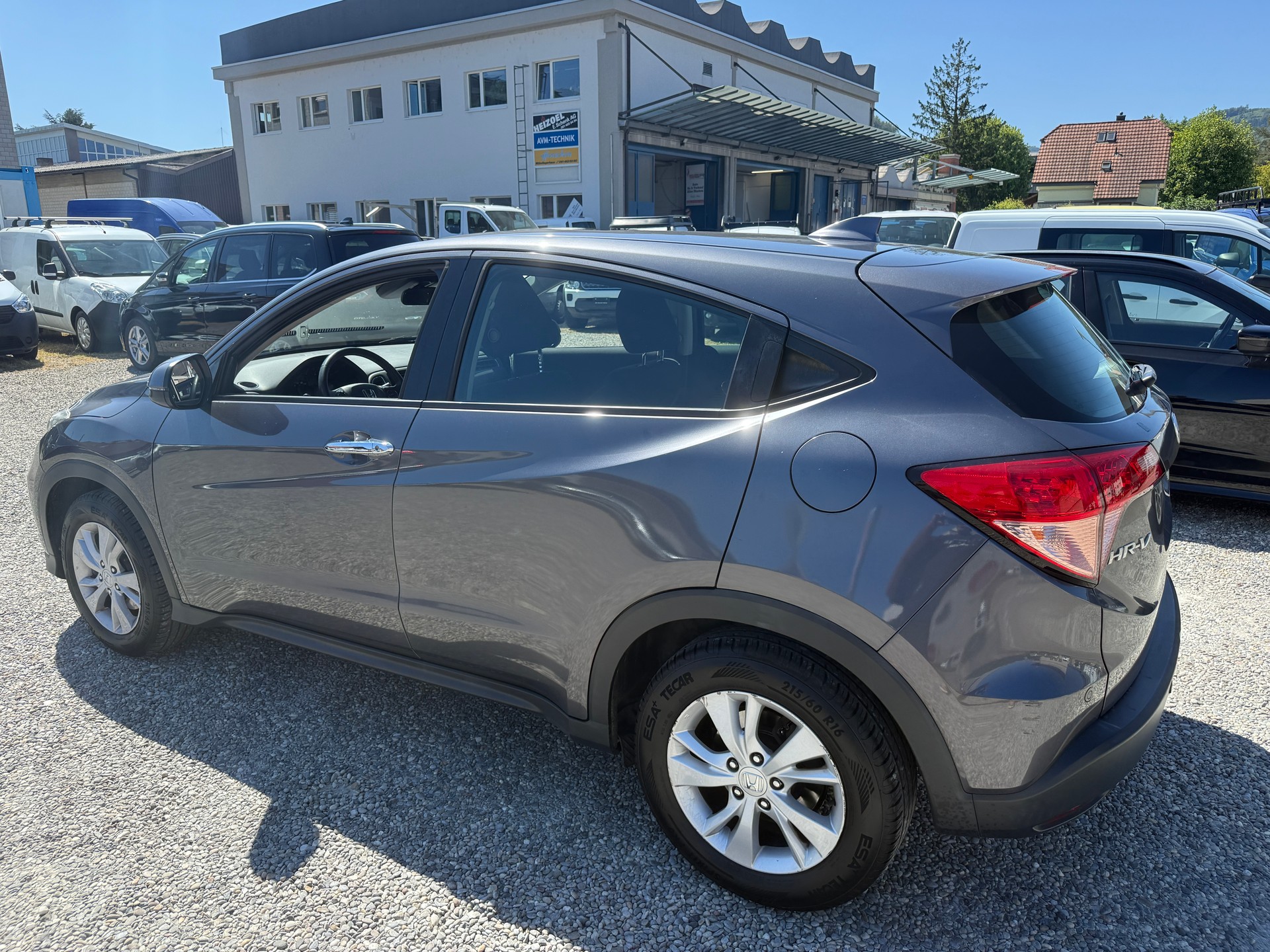 HONDA HR-V 1.6i-DTEC Elegance-image-3