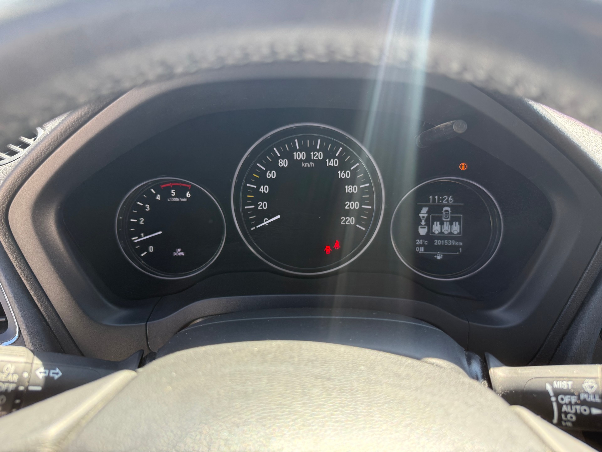 HONDA HR-V 1.6i-DTEC Elegance-image-10