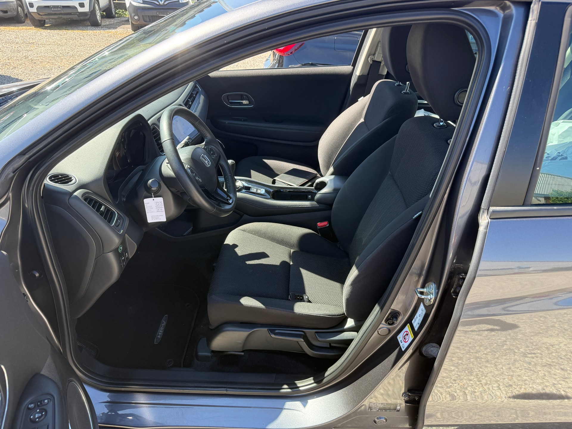 HONDA HR-V 1.6i-DTEC Elegance-image-6
