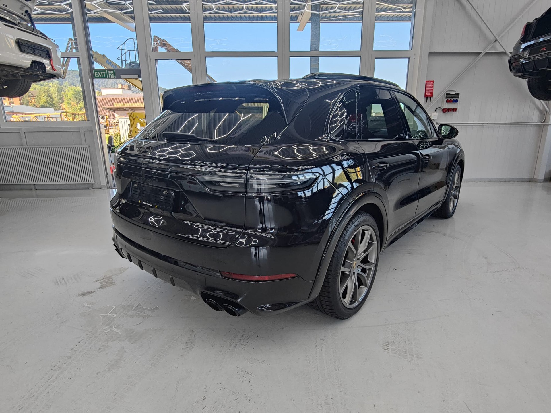 PORSCHE Cayenne GTS-image-4