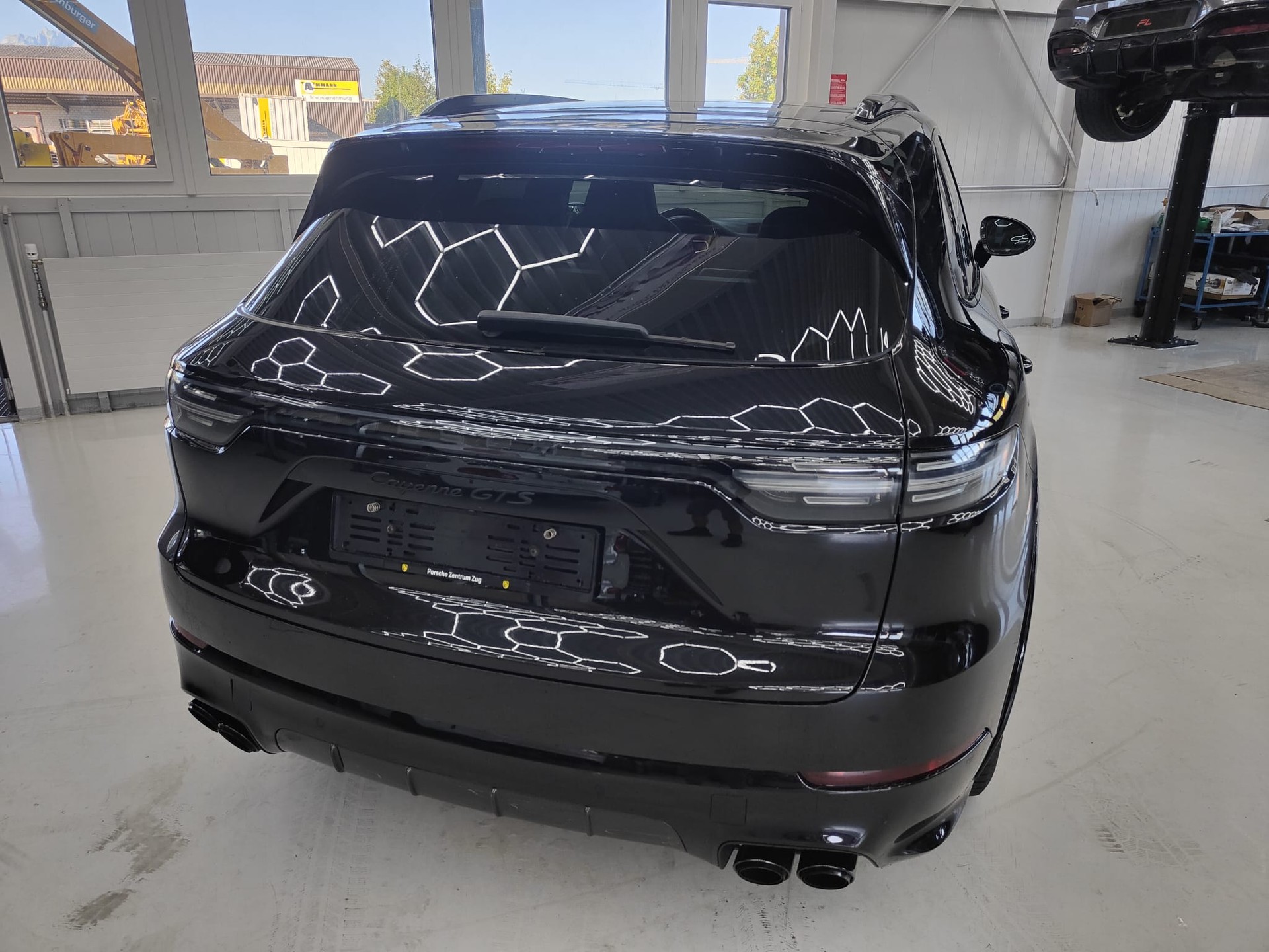 PORSCHE Cayenne GTS-image-3