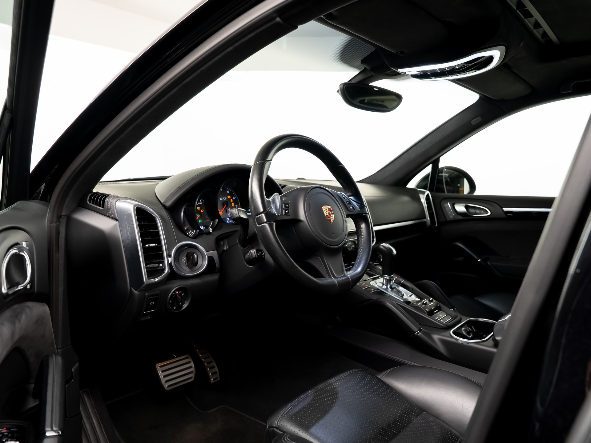 PORSCHE 4.8 V8 GTS | TOP-ZUSTAND | LEASING MÖGLICH-image-5