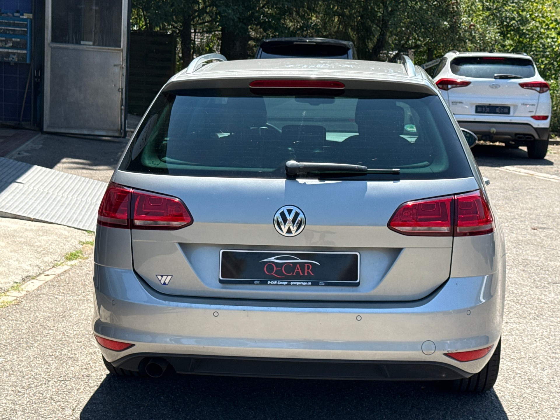 VW Golf Variant 1.2 TSI Lounge-image-4