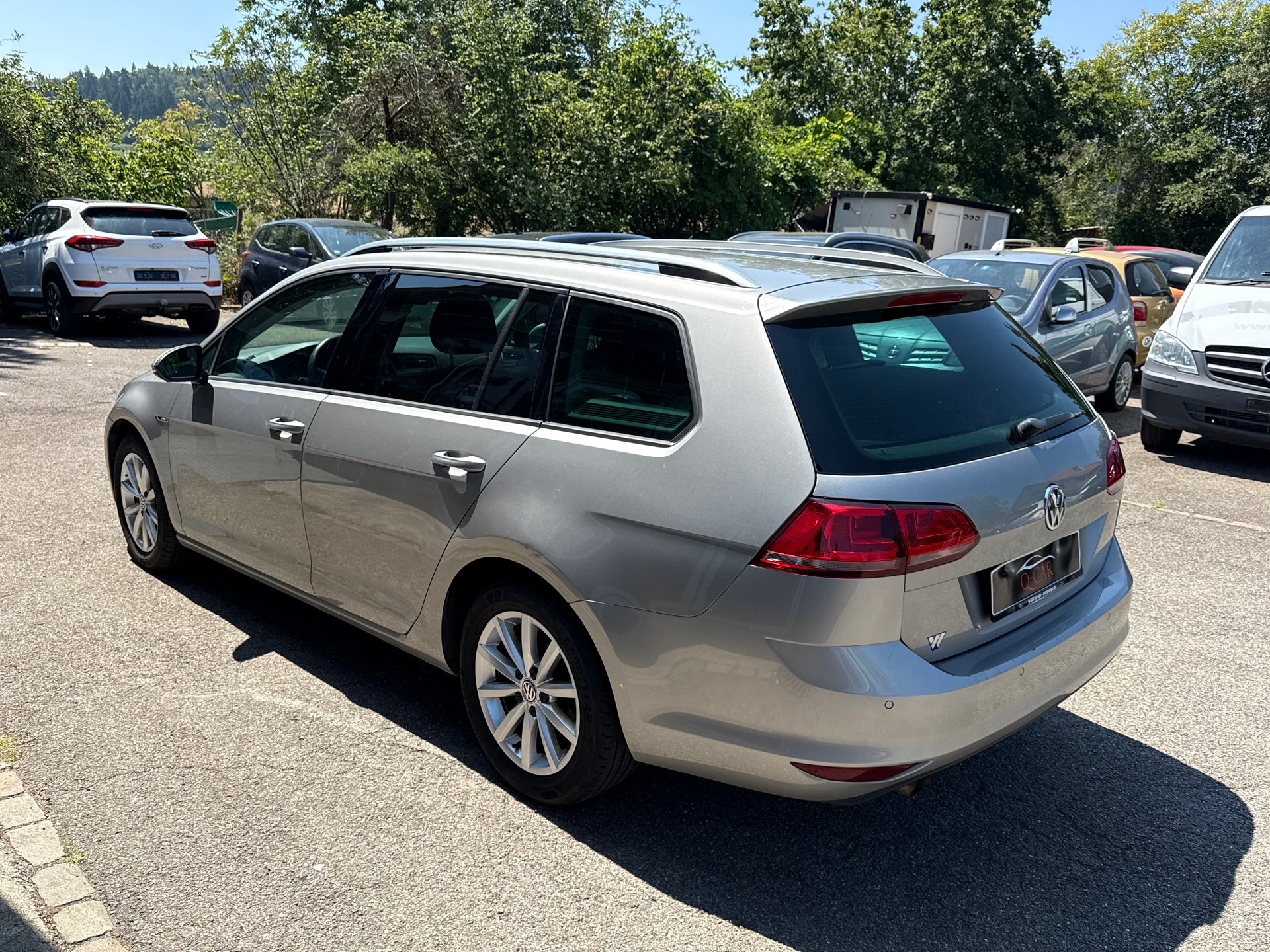 VW Golf Variant 1.2 TSI Lounge-image-6