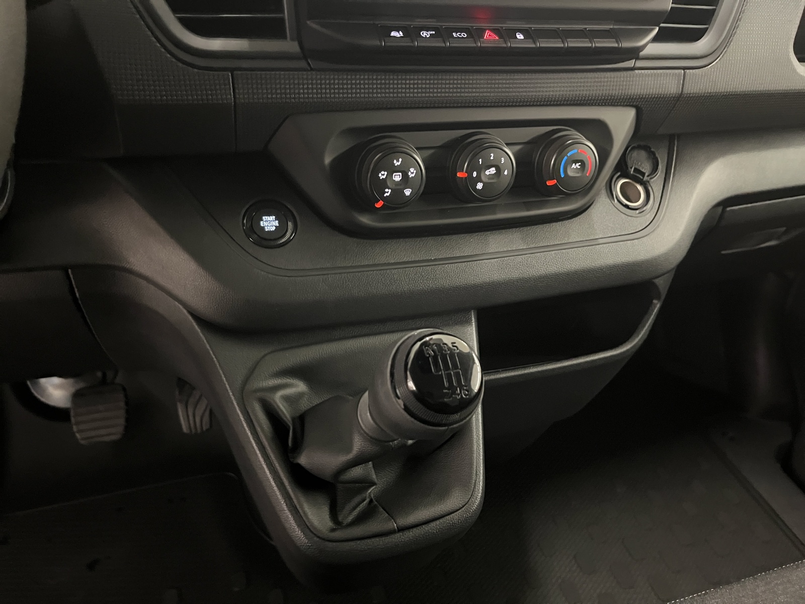 RENAULT Trafic Kaw. 2.8 t L1 H1 2.0 dCi Blue 110 Advance-image-11