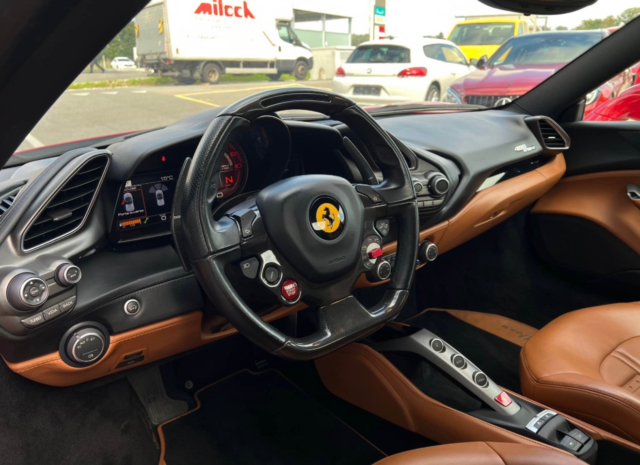 FERRARI 488 Spider-image-2