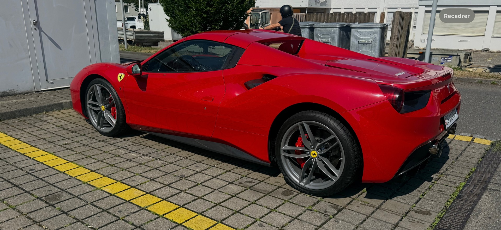 FERRARI 488 Spider-image-1