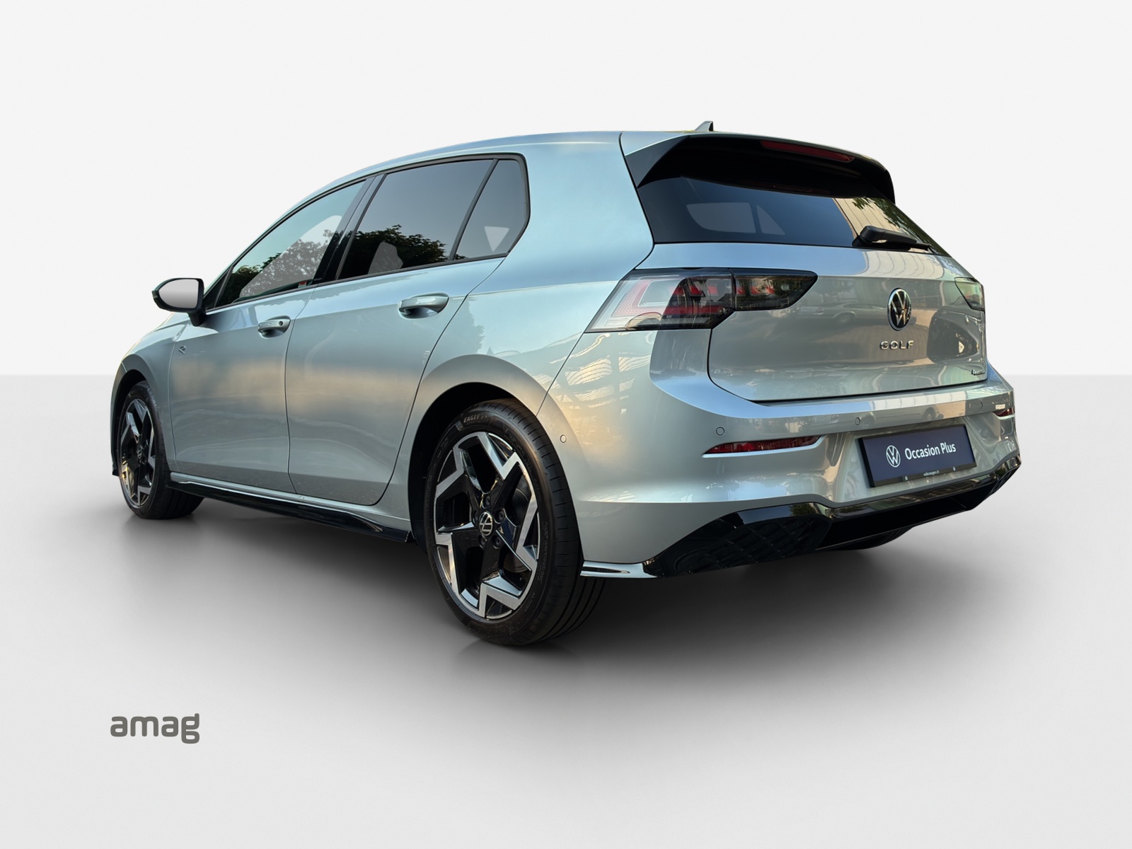 VW Golf 2.0 TSI R-Line DSG 4 Motion-image-3