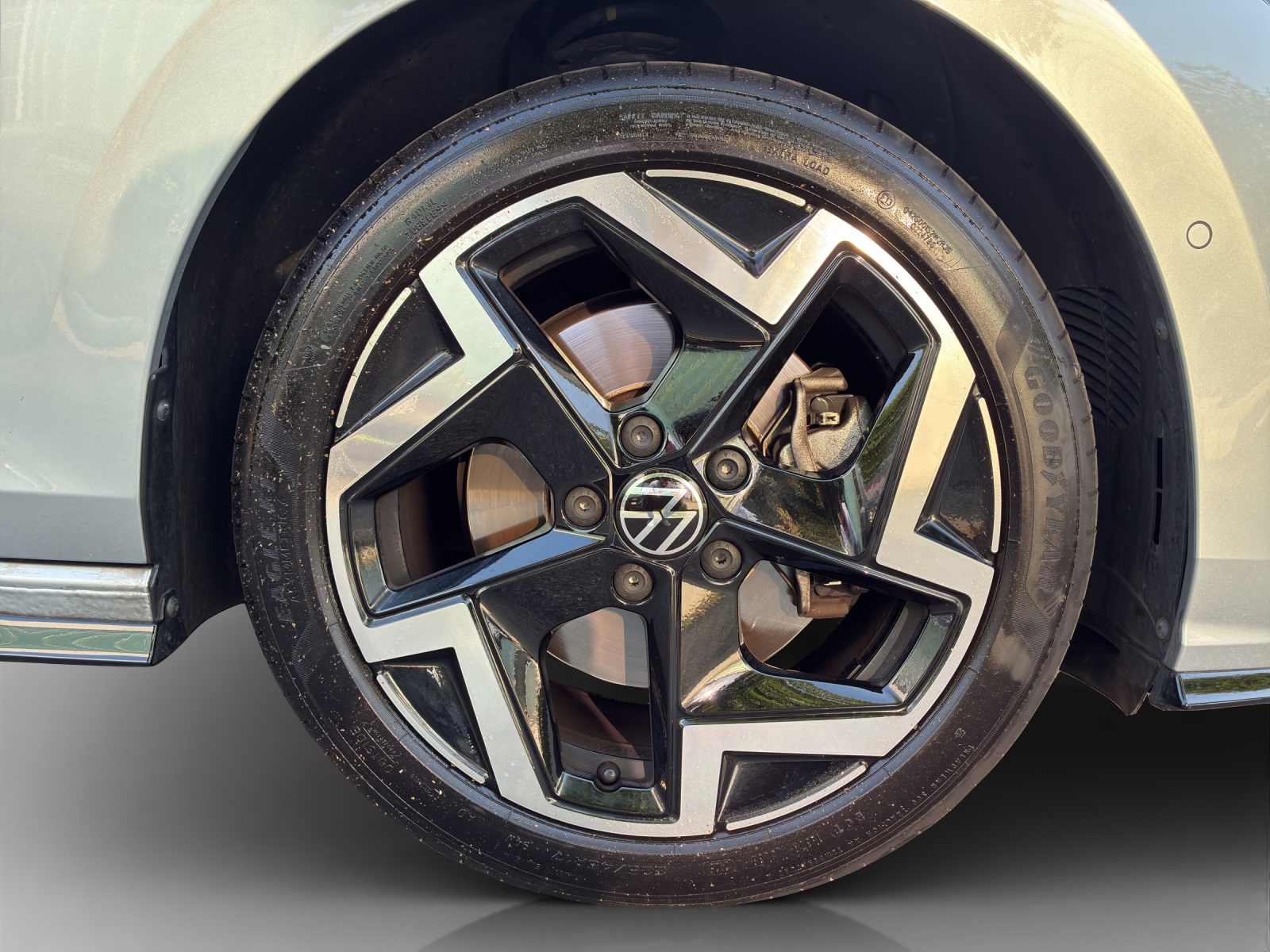VW Golf 2.0 TSI R-Line DSG 4 Motion-image-15