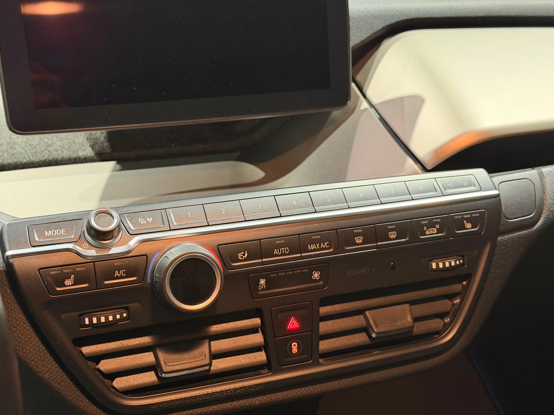 BMW i3s (120Ah)-image-2