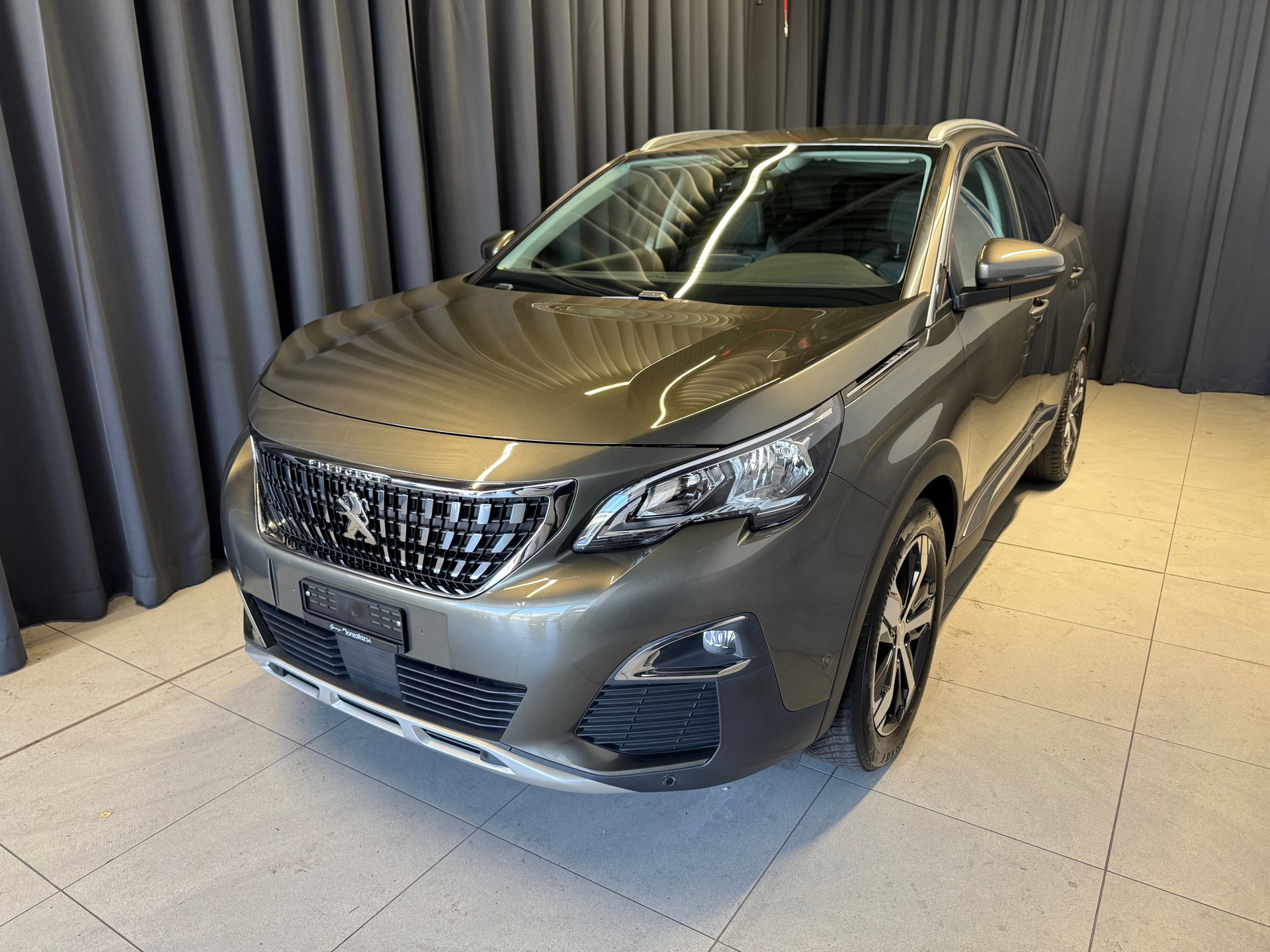PEUGEOT 3008 1.6 THP GT Line EAT (11)(M)-image-2