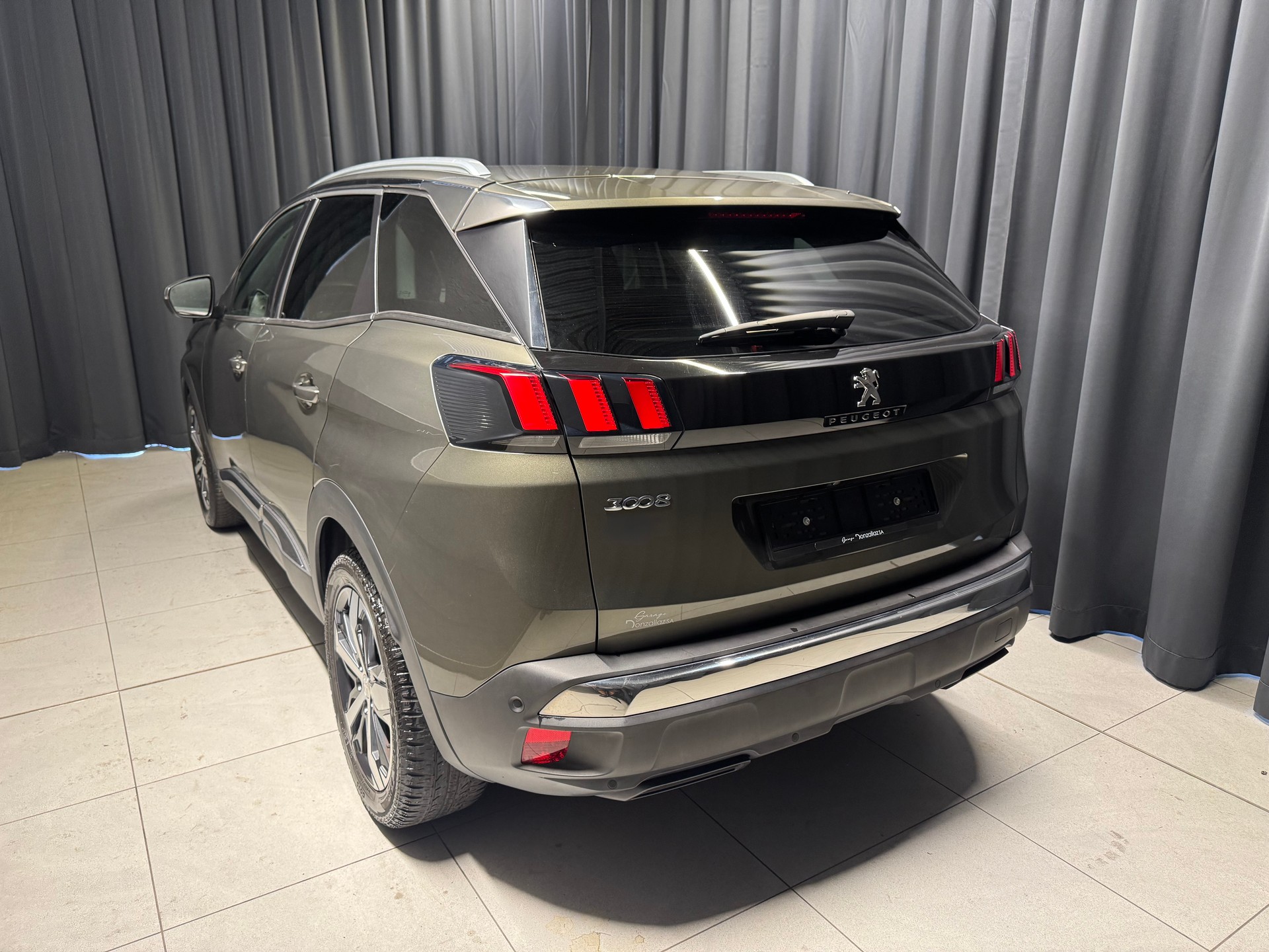 PEUGEOT 3008 1.6 THP GT Line EAT (11)(M)-image-3