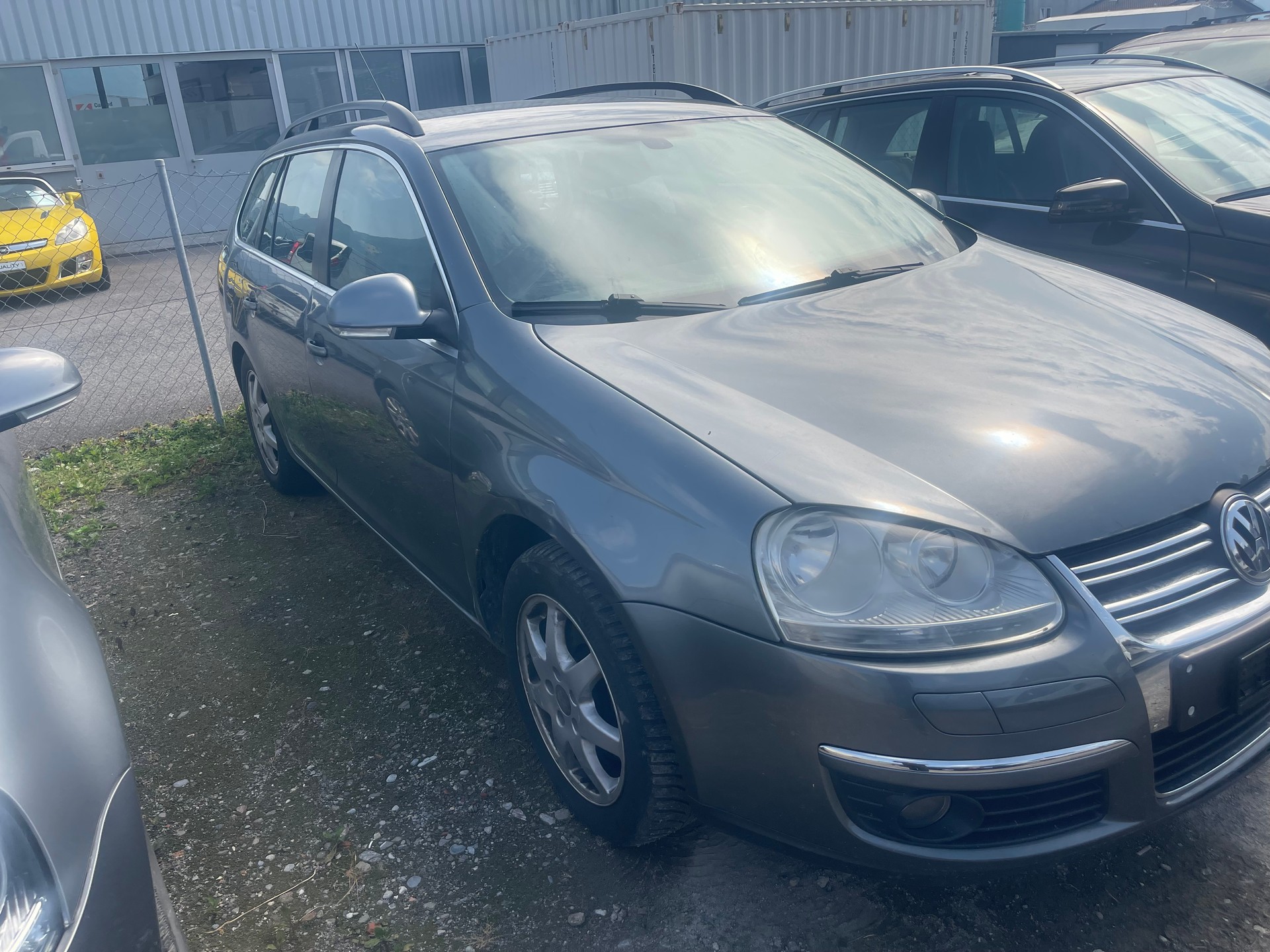 VW Golf Variant 1.9 TDI Trendline 4Motion-image-0