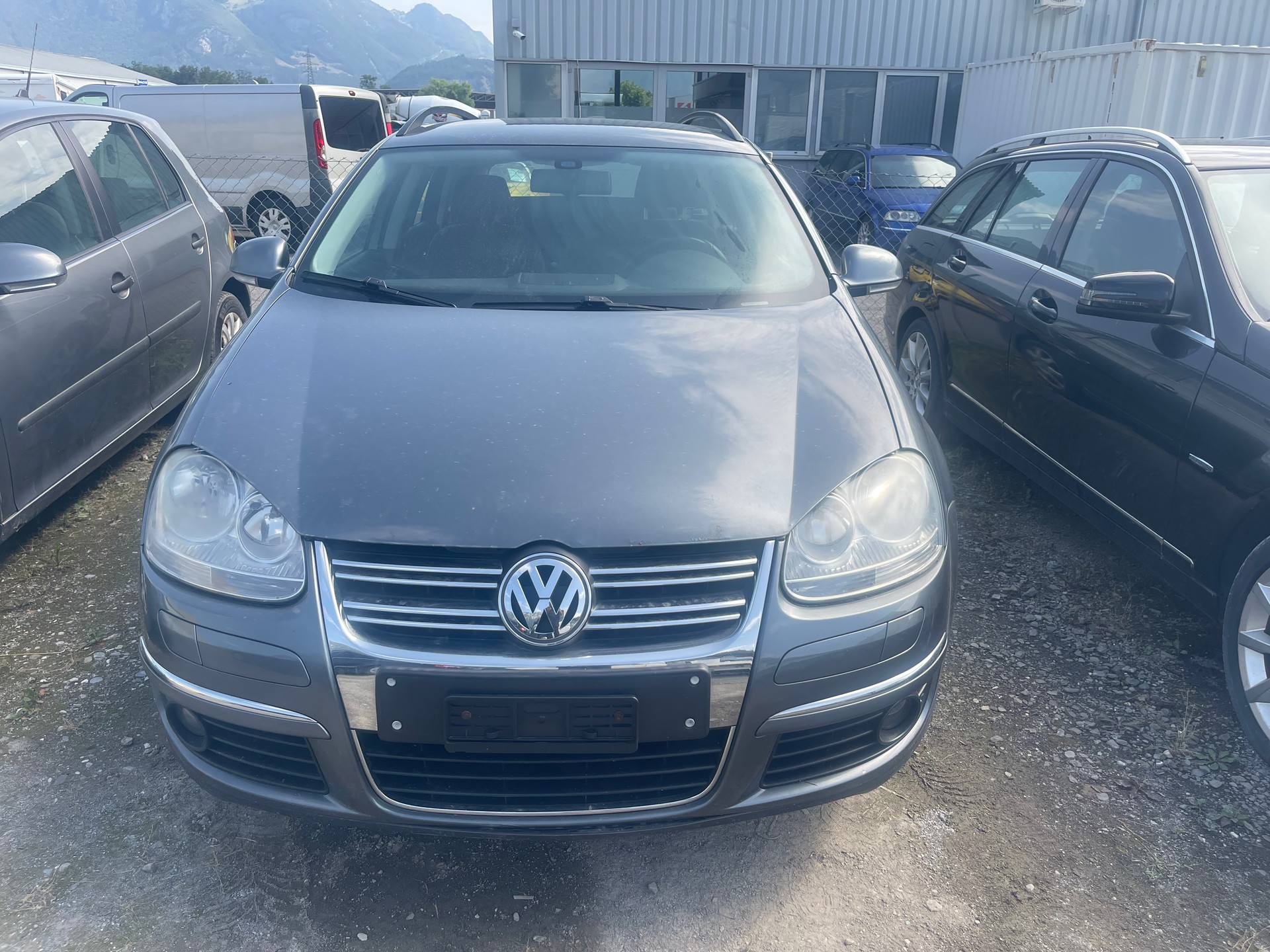 VW Golf Variant 1.9 TDI Trendline 4Motion-image-11