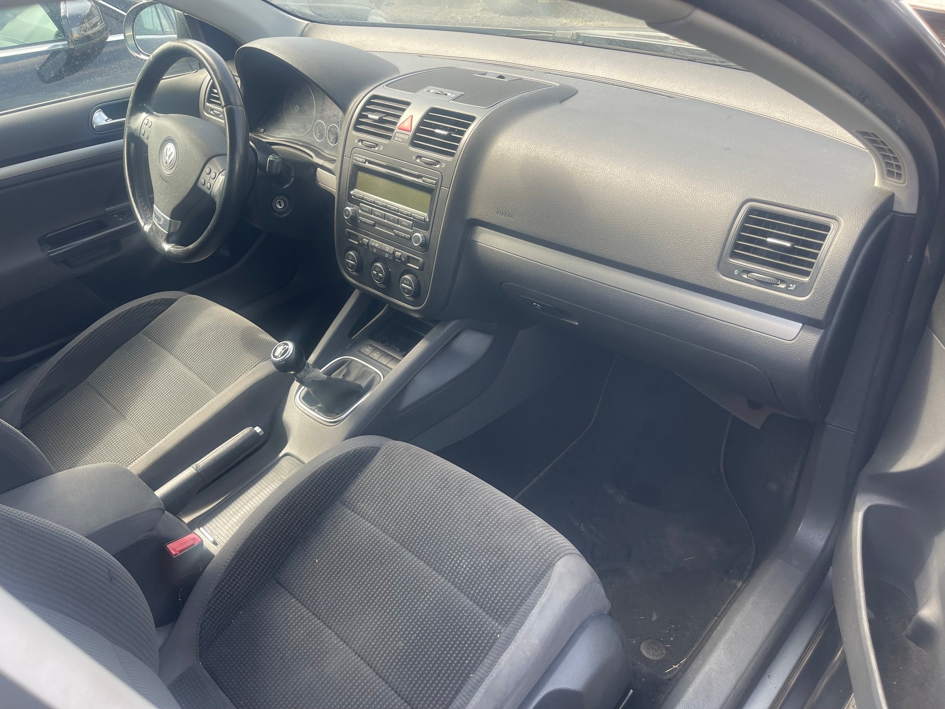 VW Golf Variant 1.9 TDI Trendline 4Motion-image-6