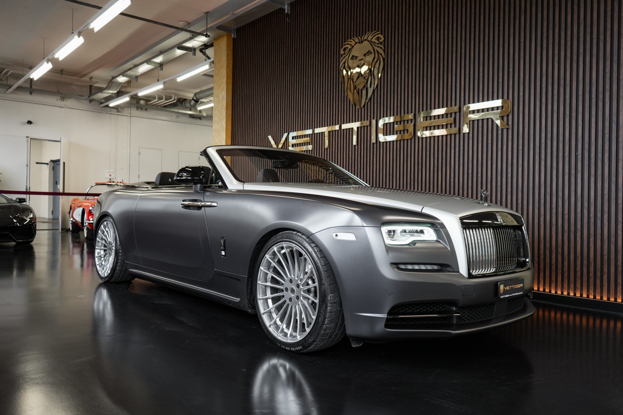ROLLS-ROYCE Dawn 6.6 V12 Black Badge-image-0