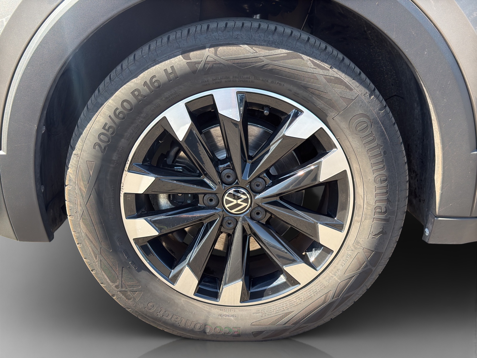 VW T-Cross 1.0 TSI Life Limited DSG-image-13