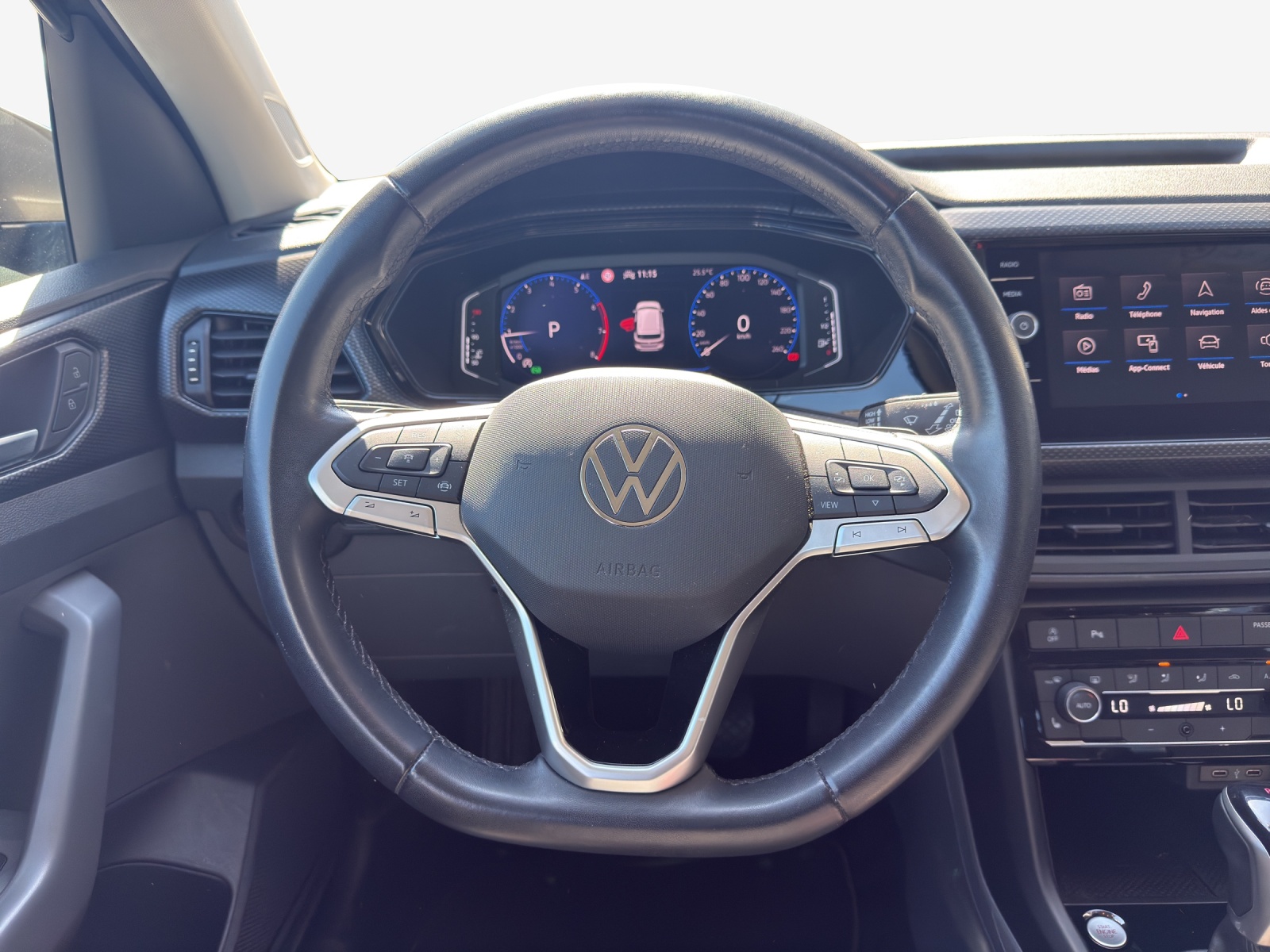 VW T-Cross 1.0 TSI Life Limited DSG-image-9