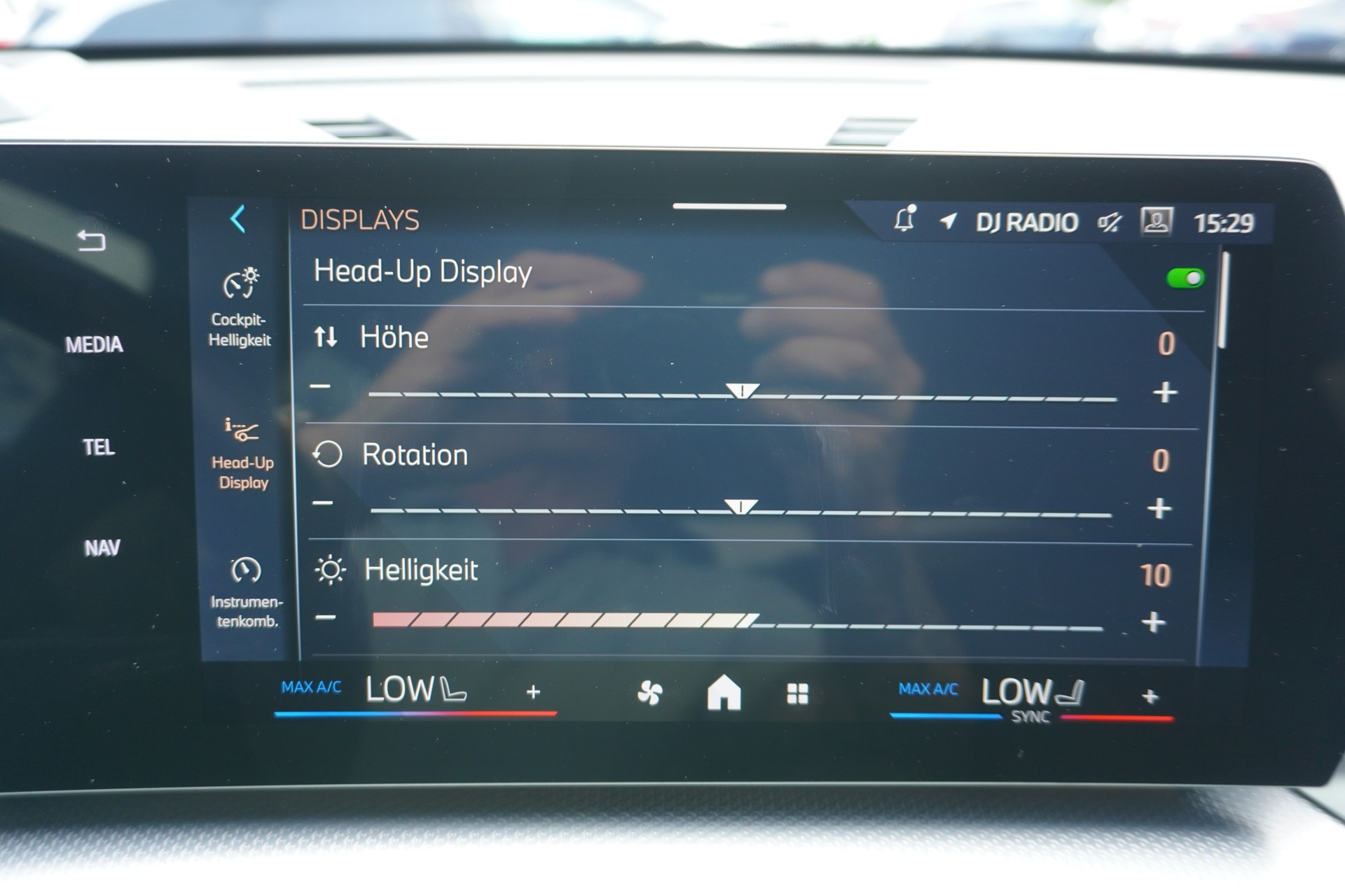 BMW iX1 xDrive 30 M Sport-image-37