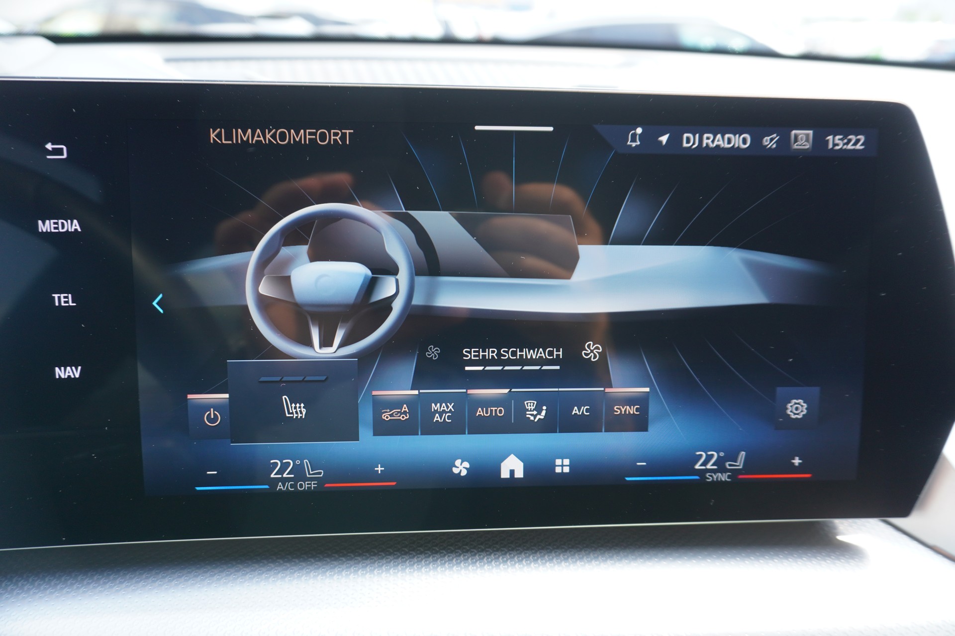 BMW iX1 xDrive 30 M Sport-image-23