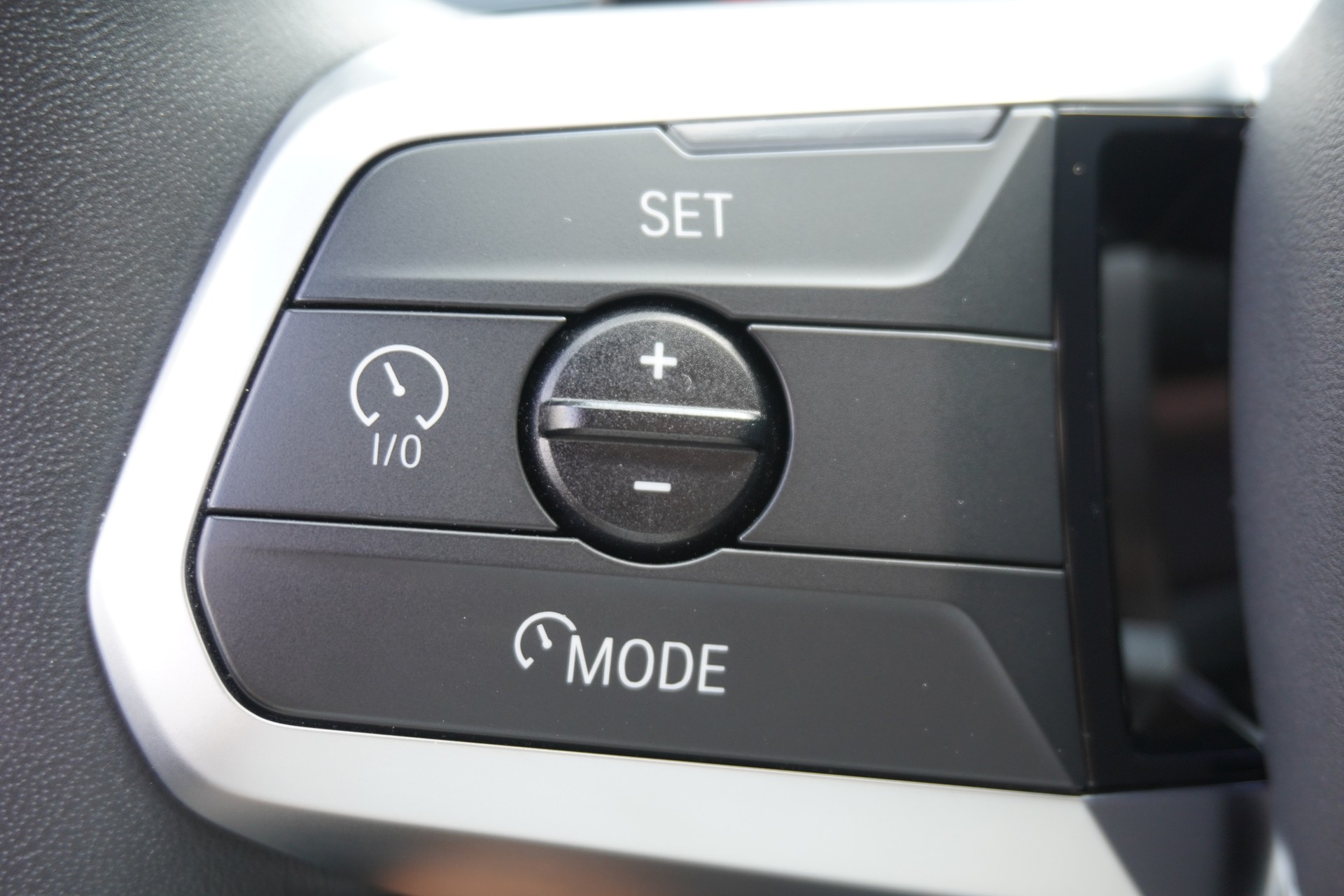 BMW iX1 xDrive 30 M Sport-image-29