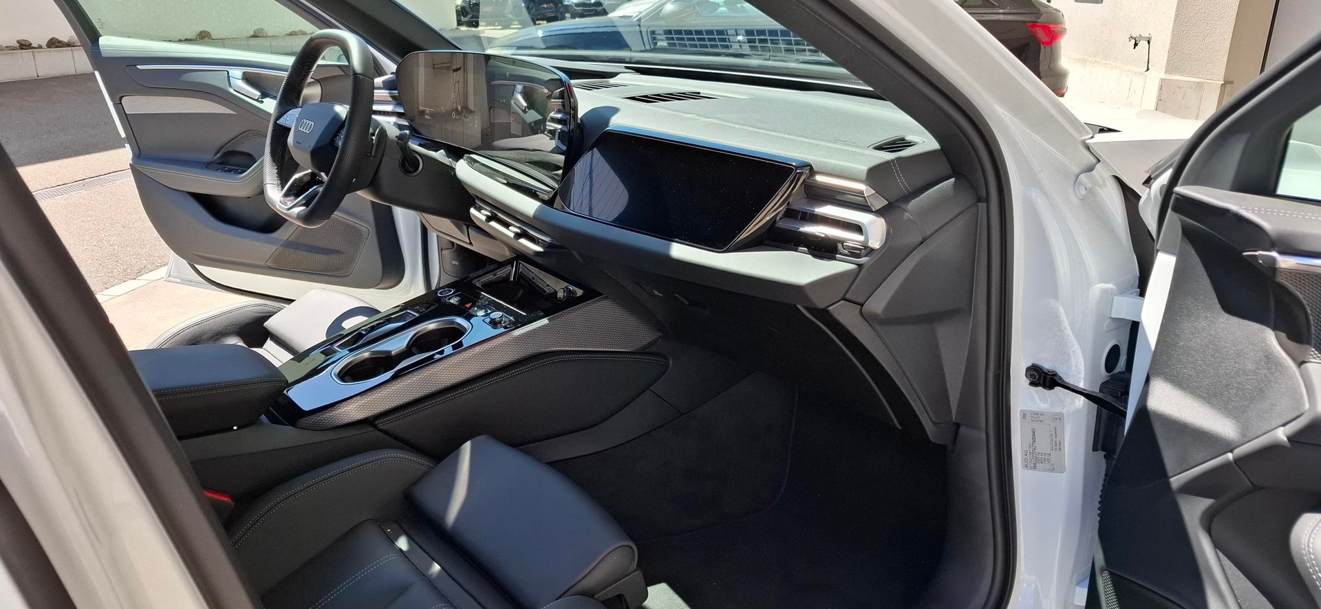 AUDI A6 Avant TDI quattro 150 kW S tronic-image-9