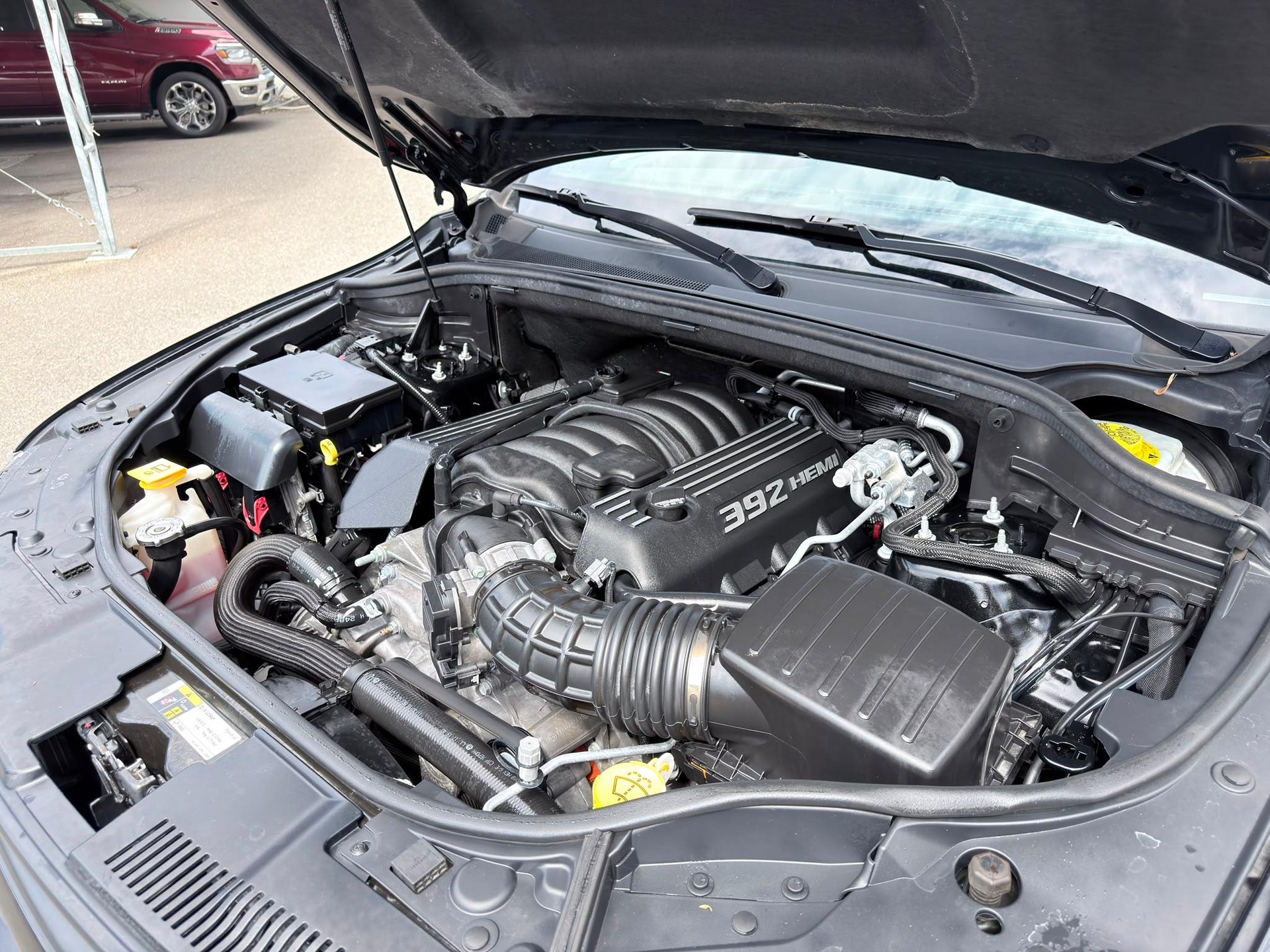 DODGE DURANGO SRT 392 AWD-image-11