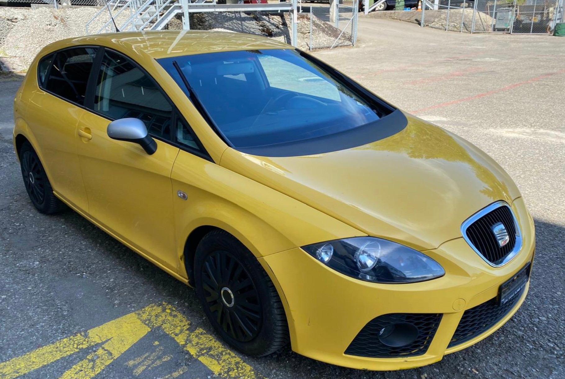 SEAT Leon 2.0 TDI FR-image-2