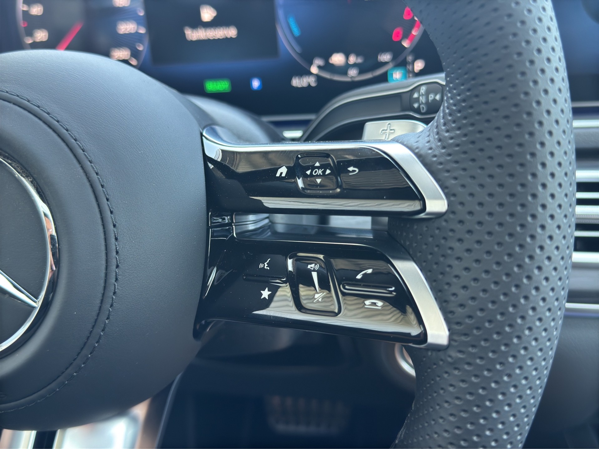 MERCEDES-BENZ GLE 350 de EQ Star AMG Line 4matic-image-22