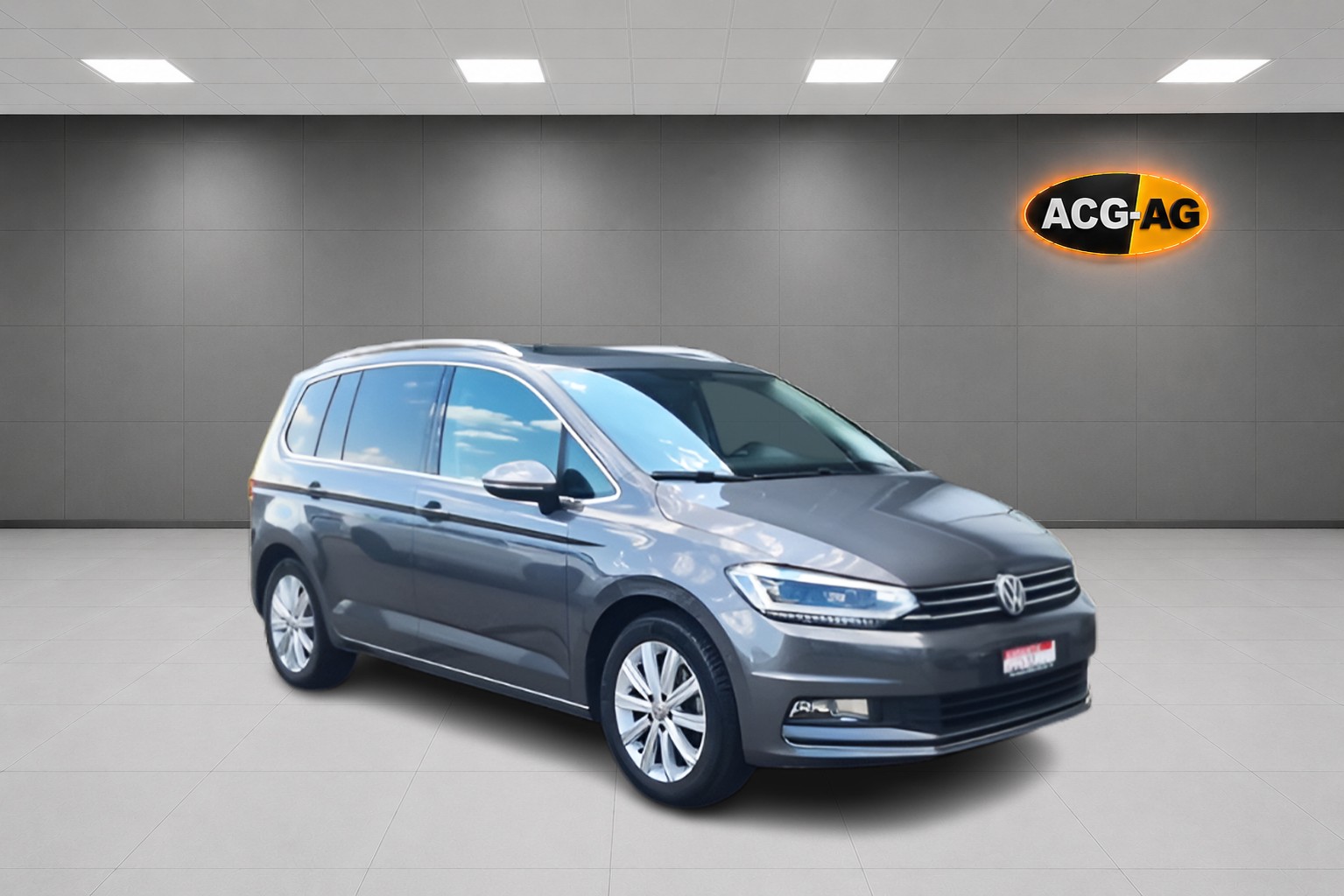 VW Touran 2.0 TDI BlueMotion Technology Highline DSG ** 7-Plätzer ** Gr-Navi ** RF-Kamera ** Panorama-Glasdach ** ACC ** Ab MFK **