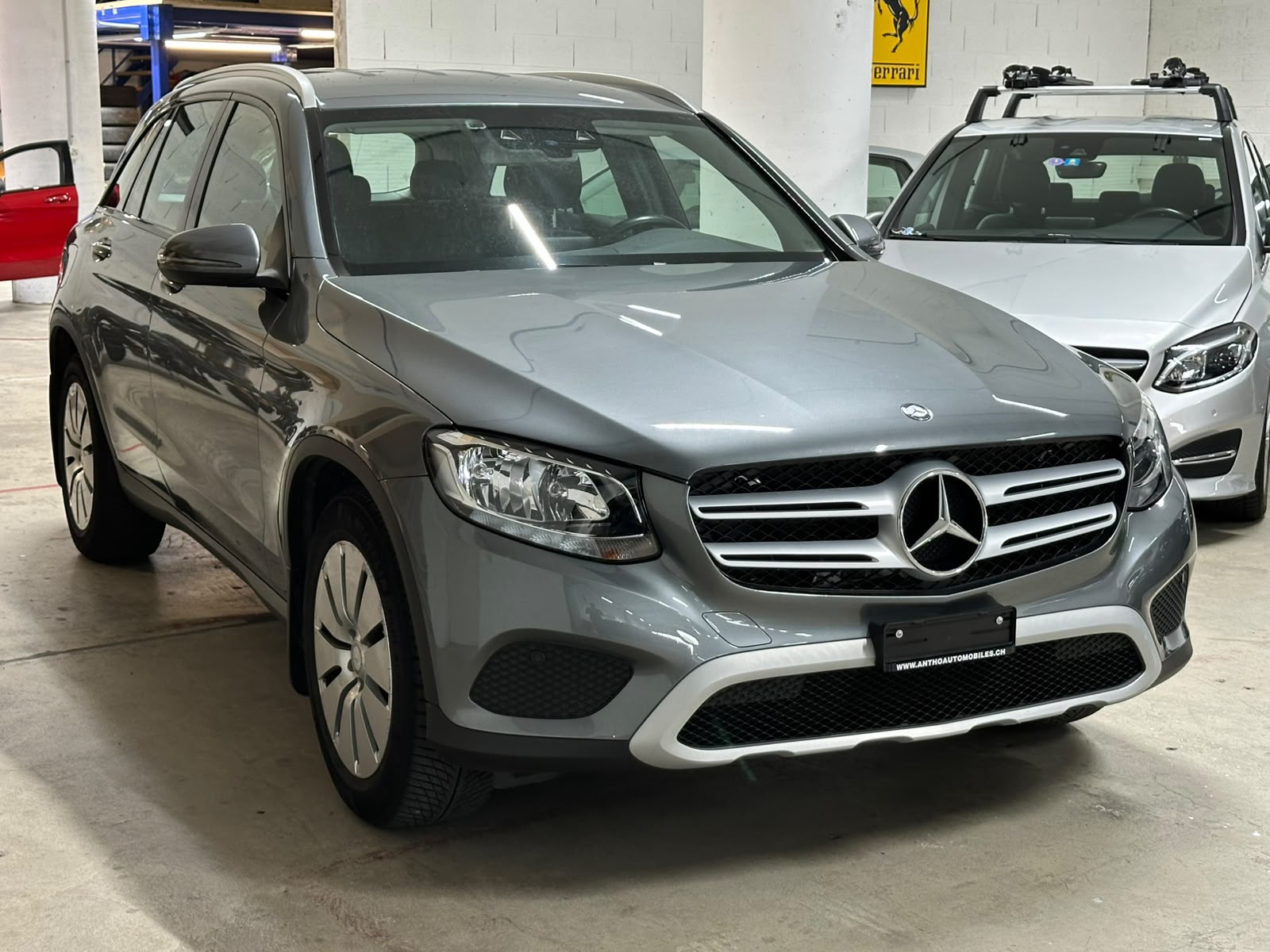 MERCEDES-BENZ GLC 250 4Matic 9G-Tronic-image-2