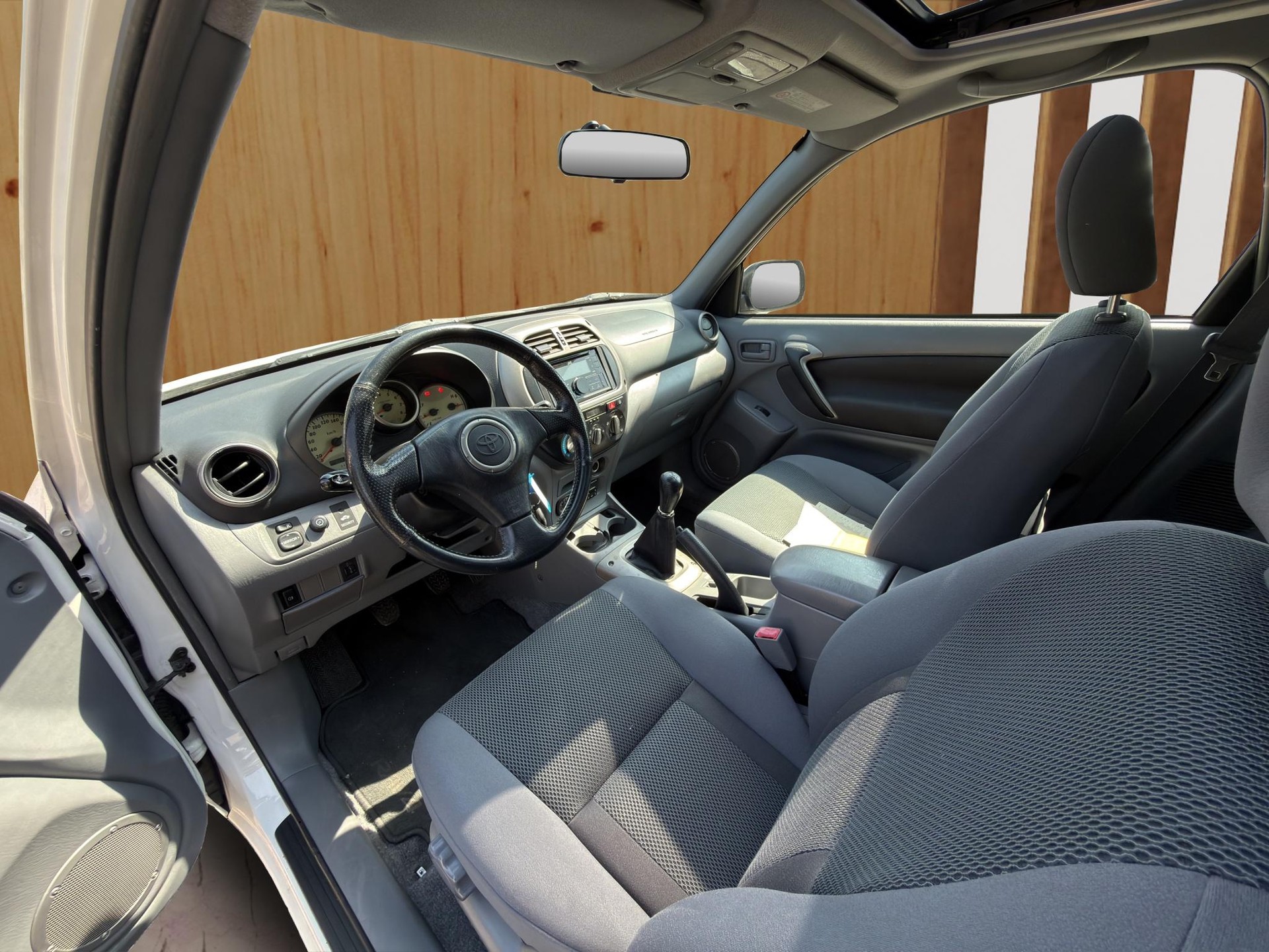 TOYOTA RAV4 2.0i-16V Linea Sol-image-11