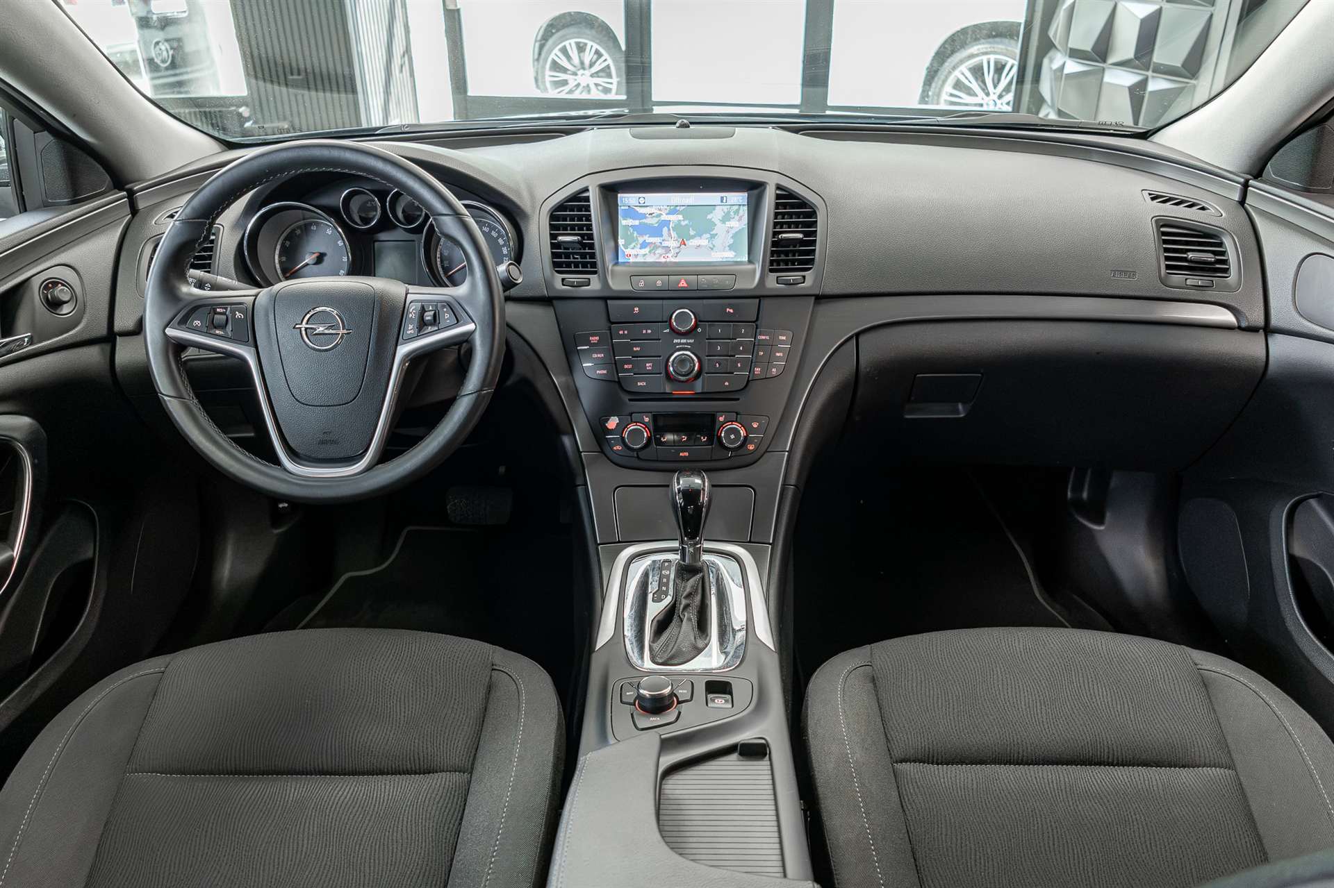 OPEL Insignia 2.0 Turbo Edition Automatic-image-5