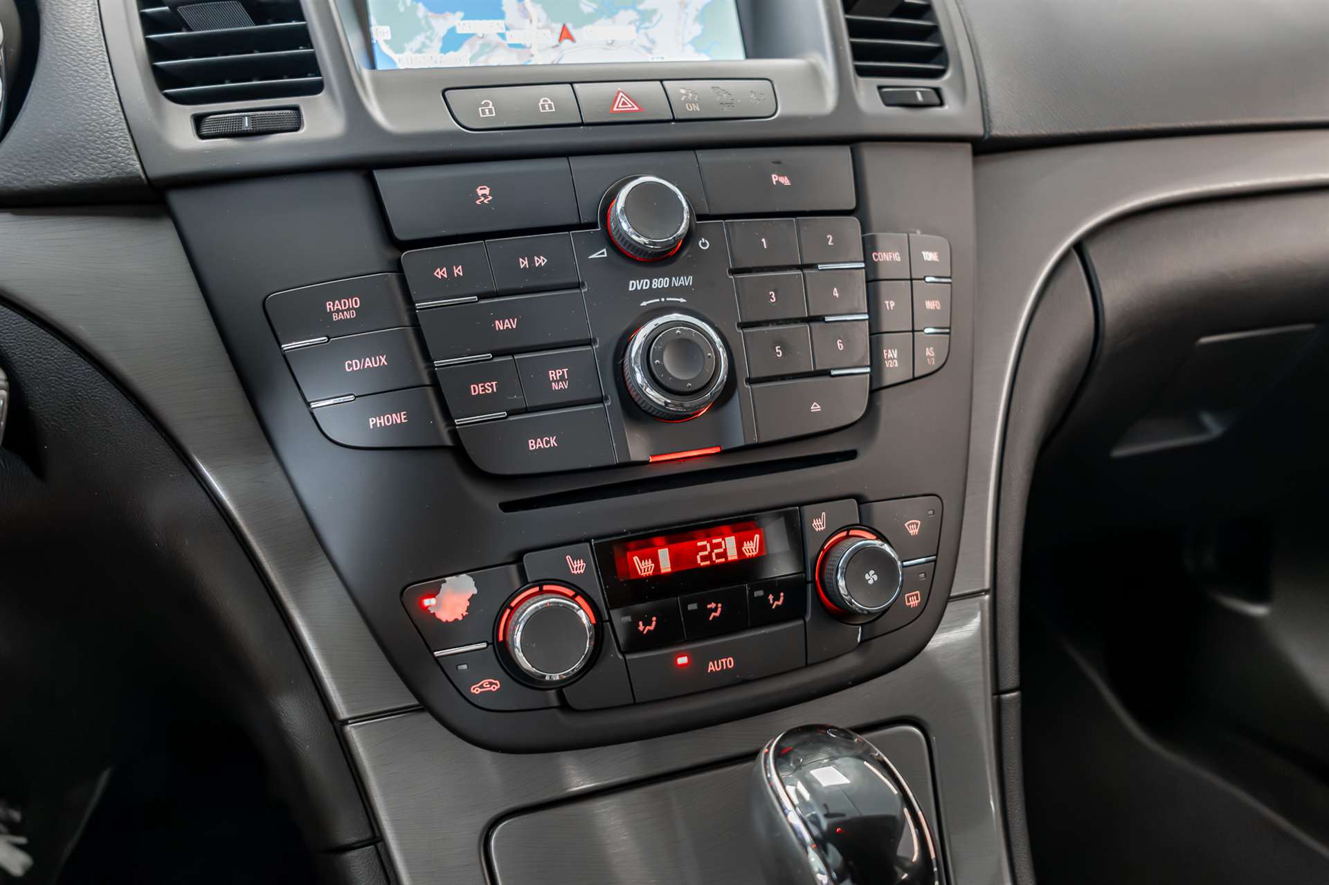 OPEL Insignia 2.0 Turbo Edition Automatic-image-12