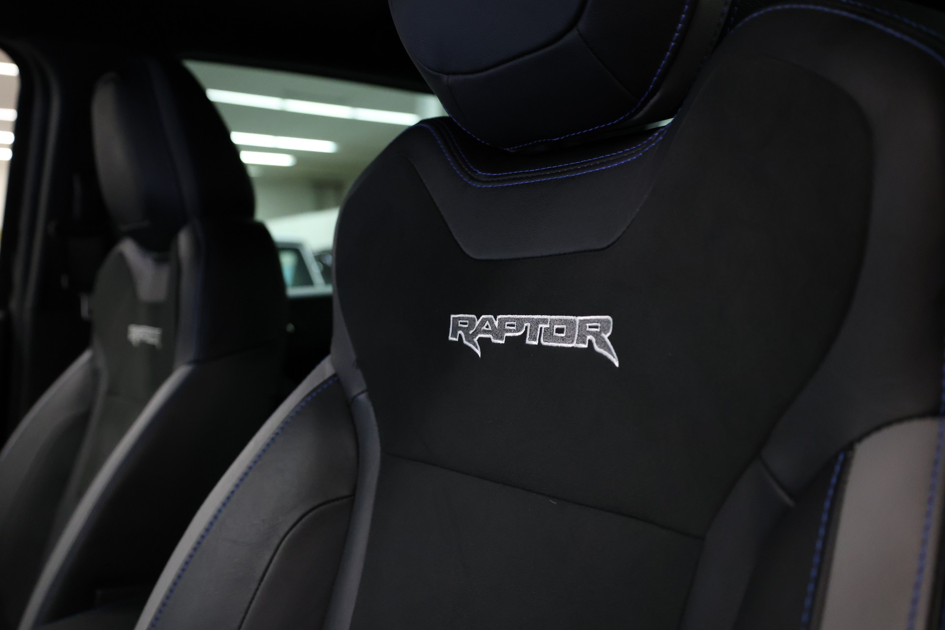 FORD Ranger DKab.Pick-up 2.0 EcoBlue 4x4 Raptor-image-23