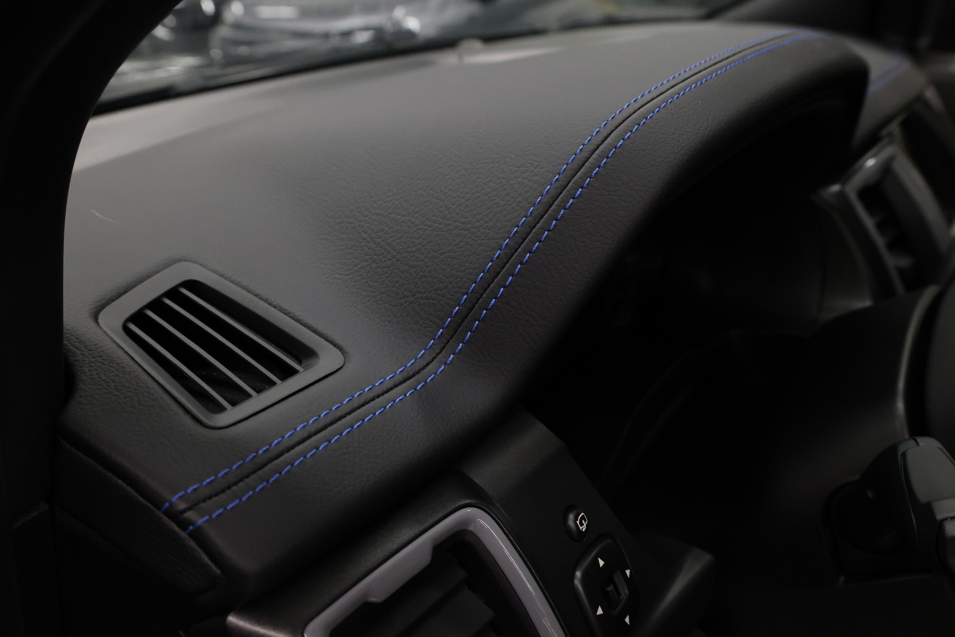 FORD Ranger DKab.Pick-up 2.0 EcoBlue 4x4 Raptor-image-24