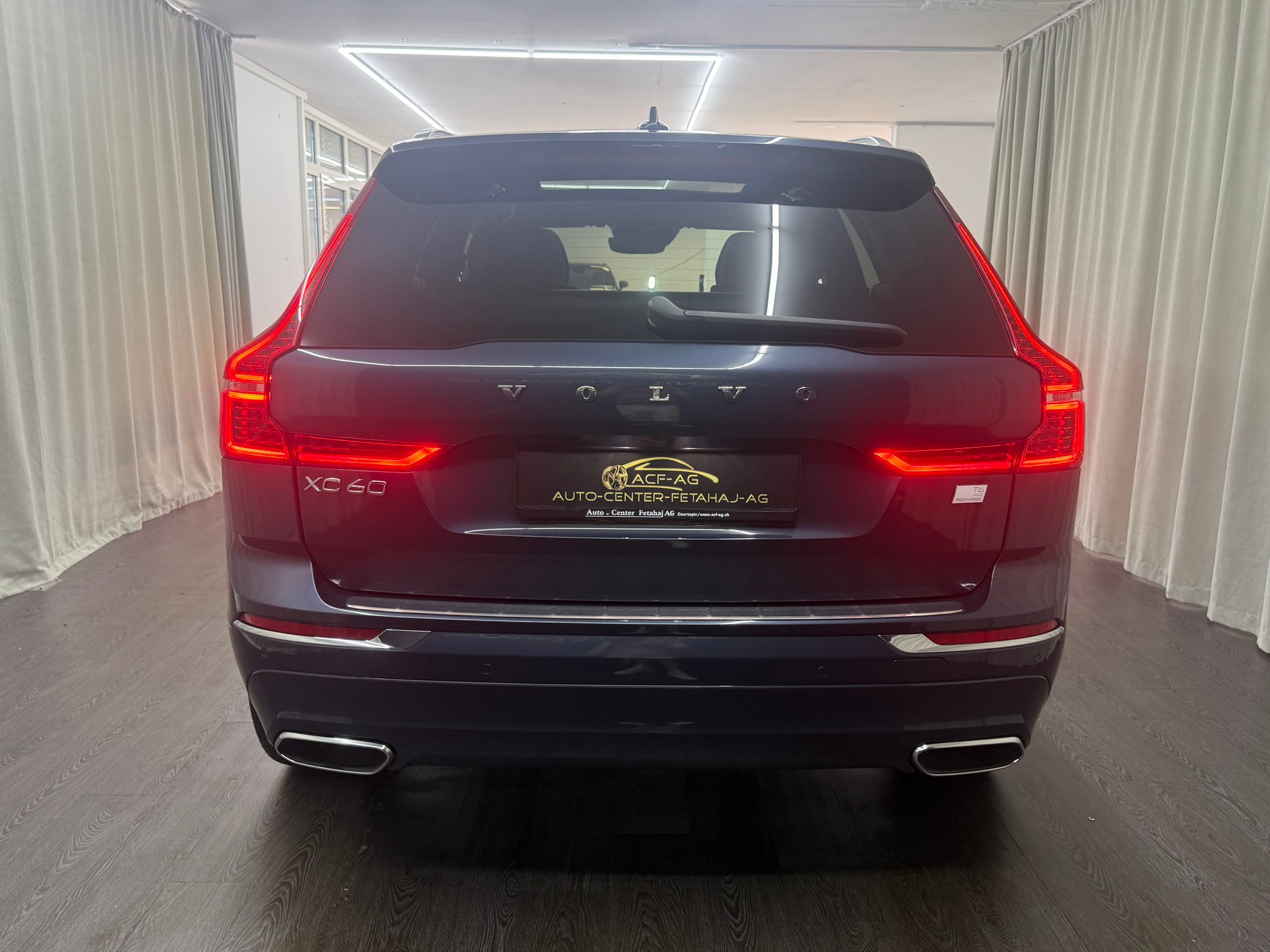 VOLVO XC60 T6 eAWD Inscription Expression Geartronic-image-4